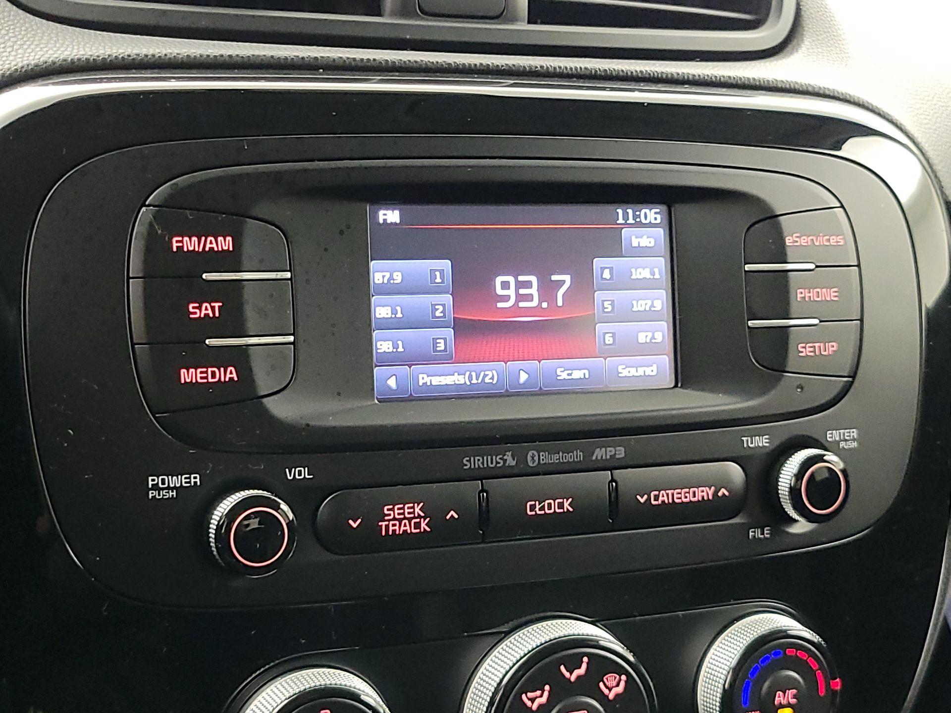 Thumbnail: 2016 Kia Soul - 15