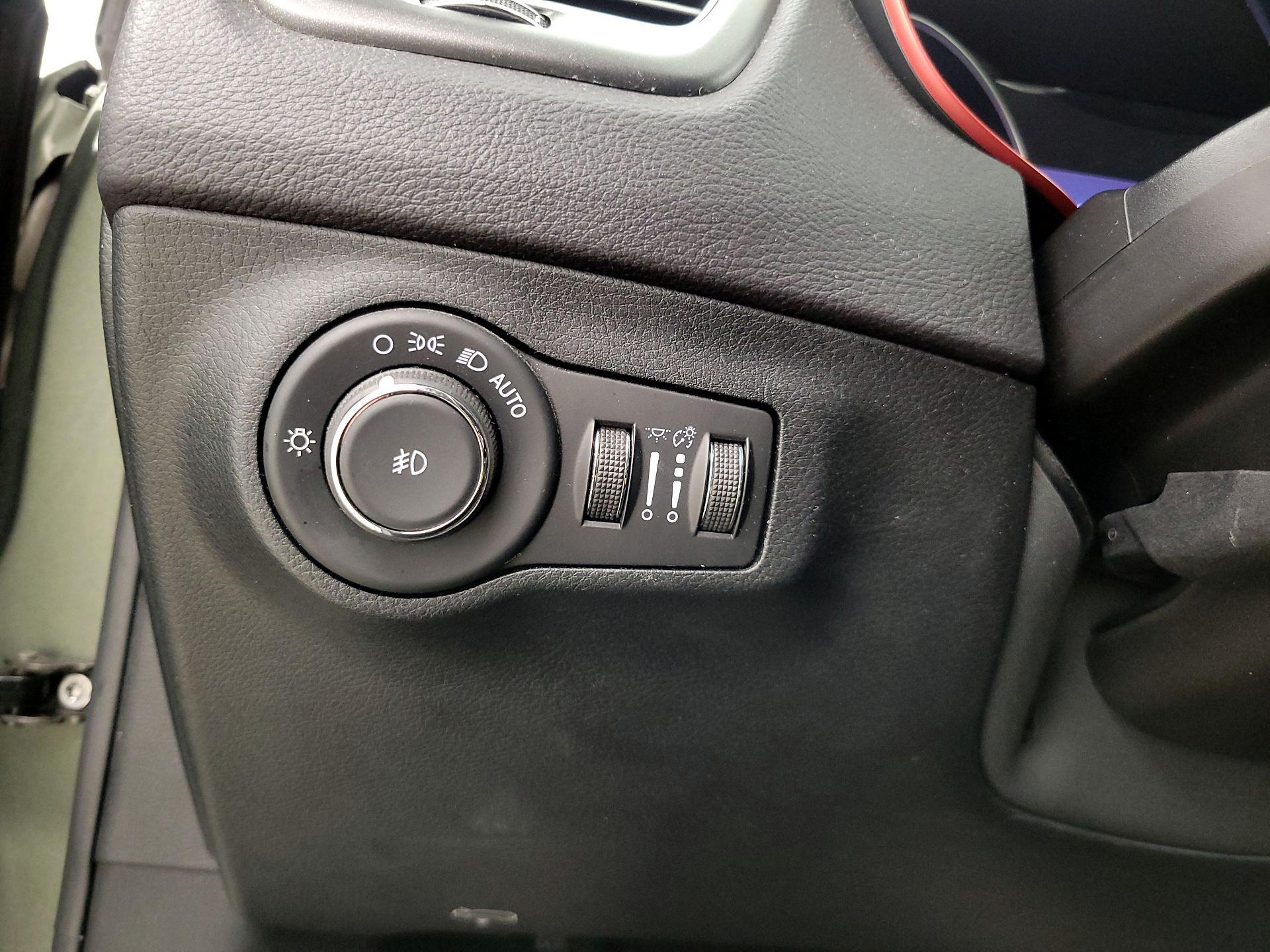 Thumbnail: 2018 Jeep Compass - 13