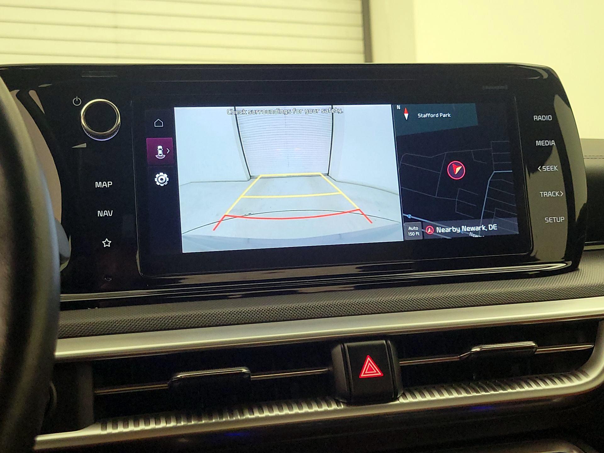 Thumbnail: 2023 Kia K5 - 15