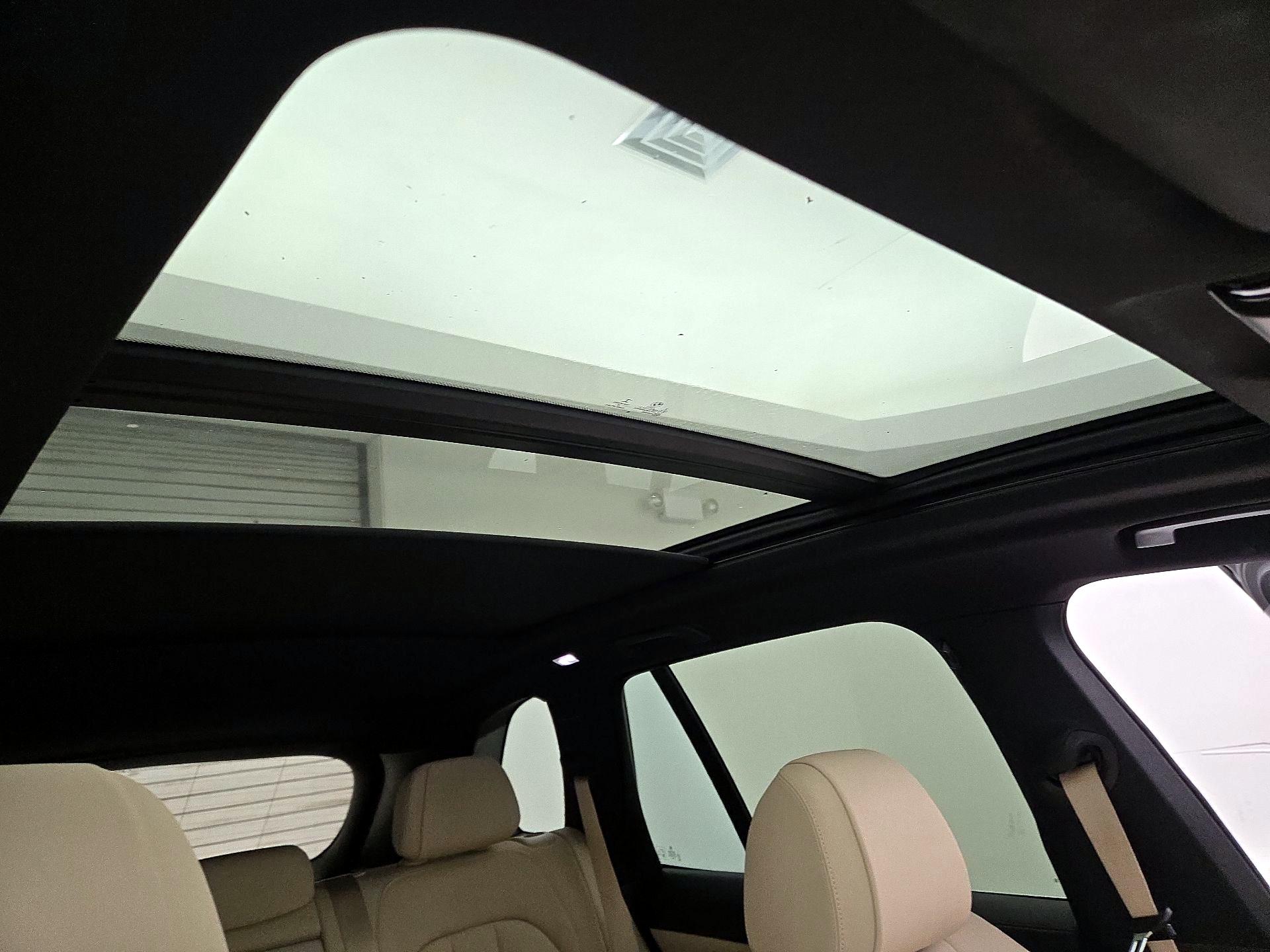 Thumbnail: 2020 BMW X5 - 20