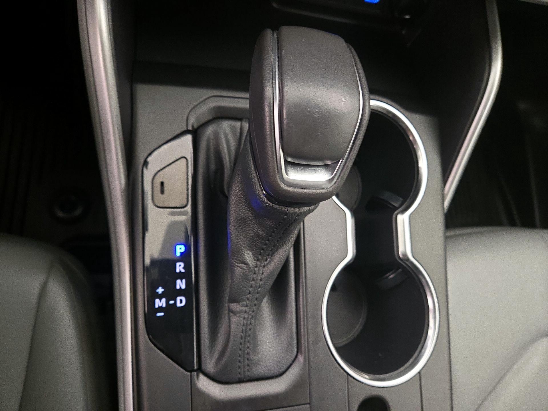 Thumbnail: 2022 Toyota Highlander - 17