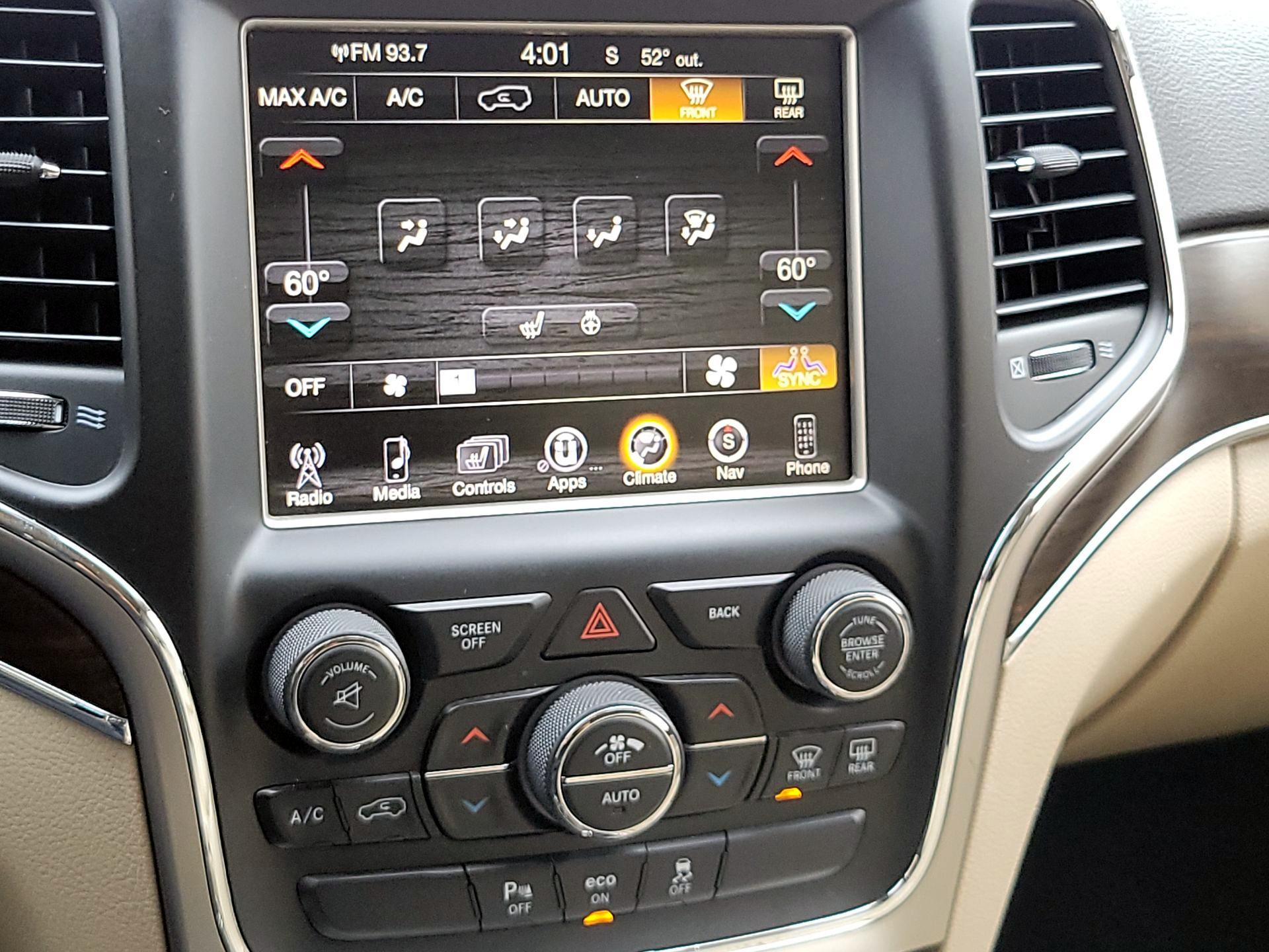 Thumbnail: 2014 Jeep Grand Cherokee - 17