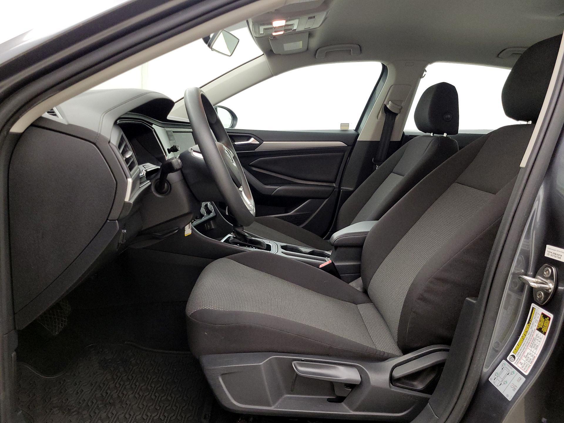 Thumbnail: 2019 Volkswagen Jetta - 11