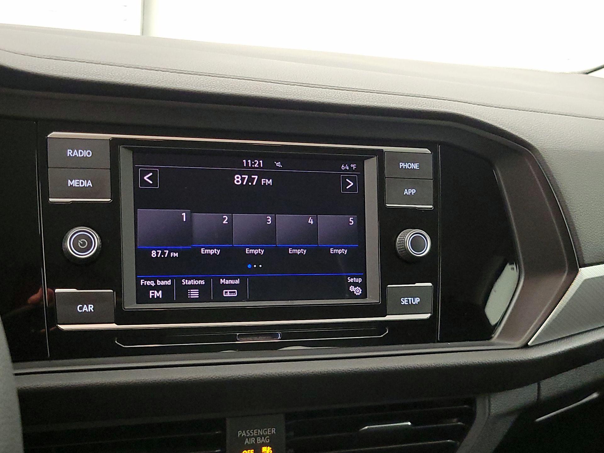 Thumbnail: 2019 Volkswagen Jetta - 15