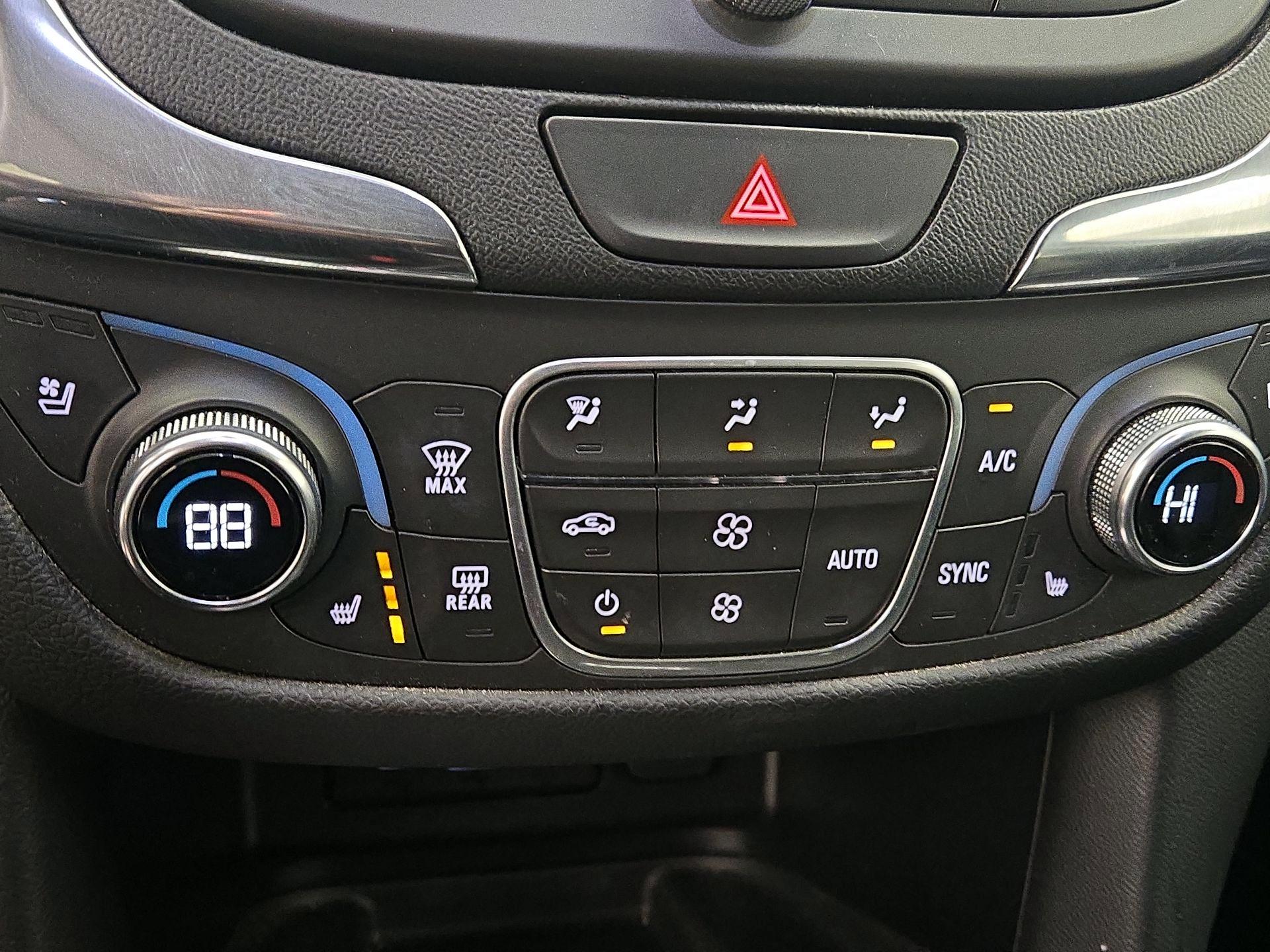 Thumbnail: 2020 Chevrolet Equinox - 17