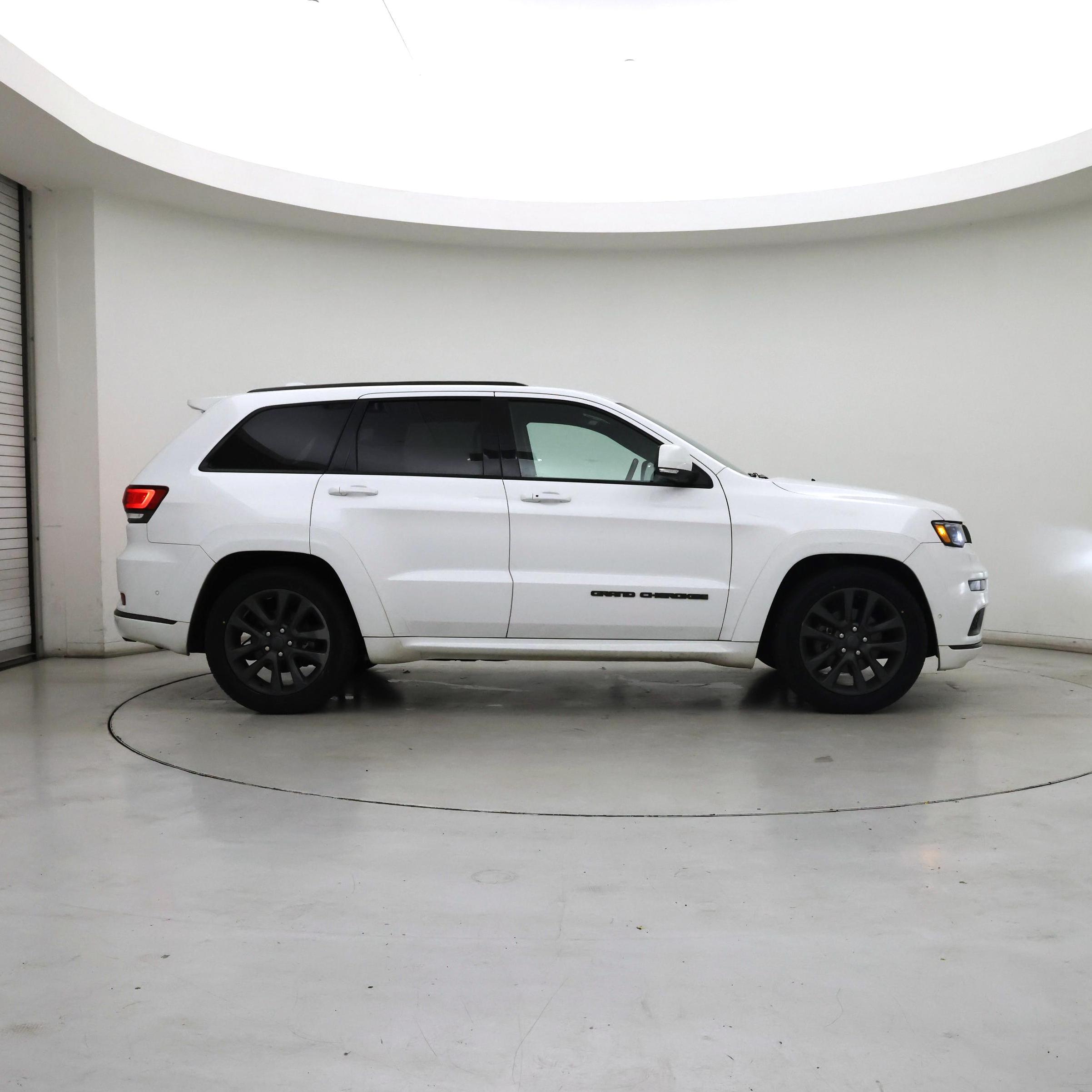 Thumbnail: 2019 Jeep Grand Cherokee - 7