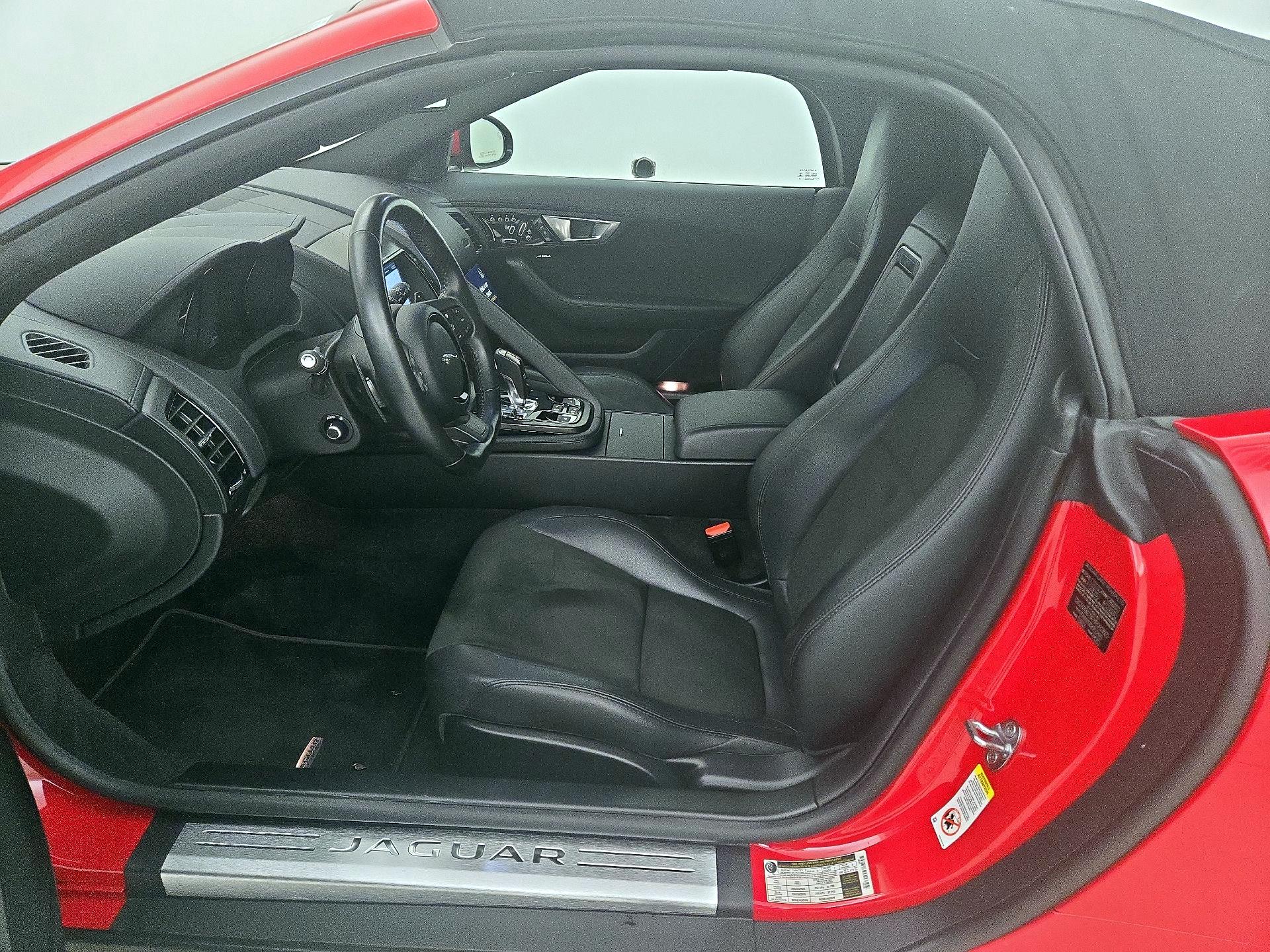 Thumbnail: 2017 Jaguar F-Type - 11