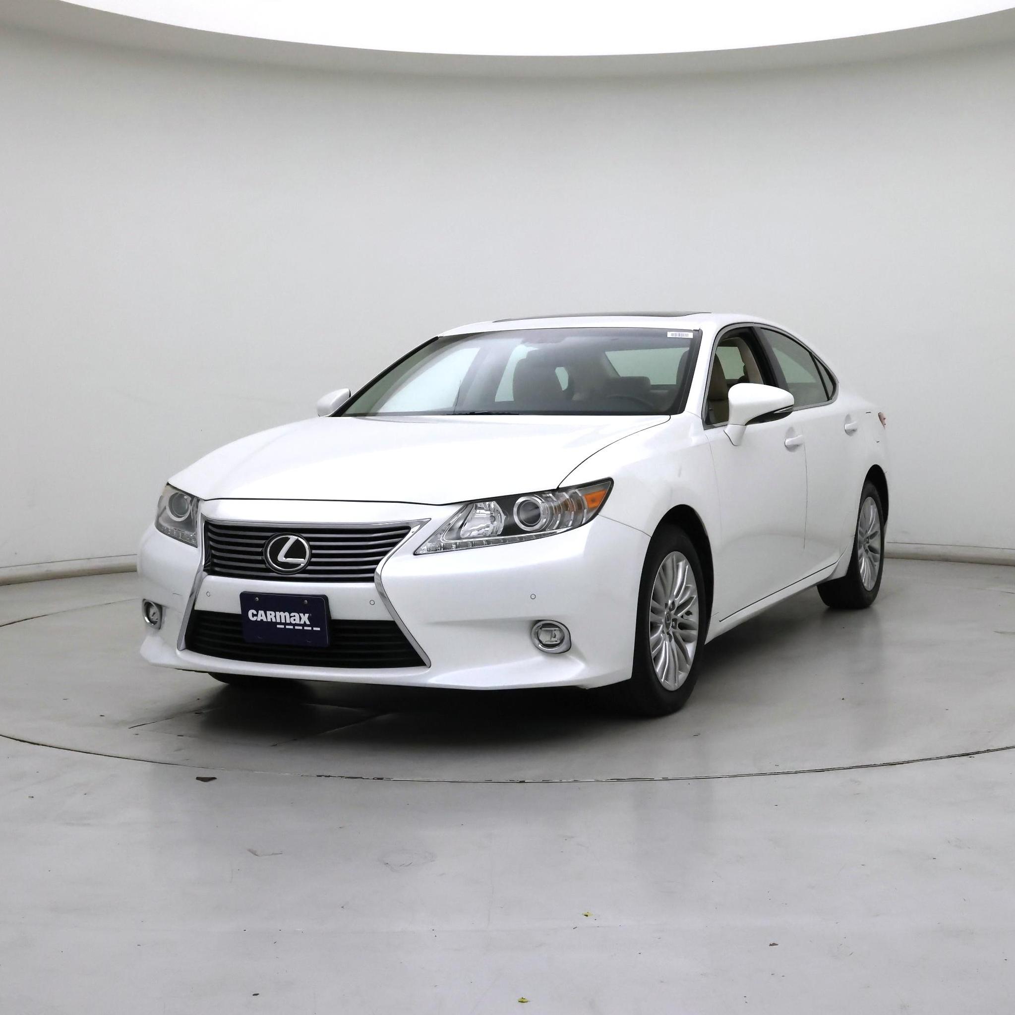 Thumbnail: 2015 Lexus ES - 4