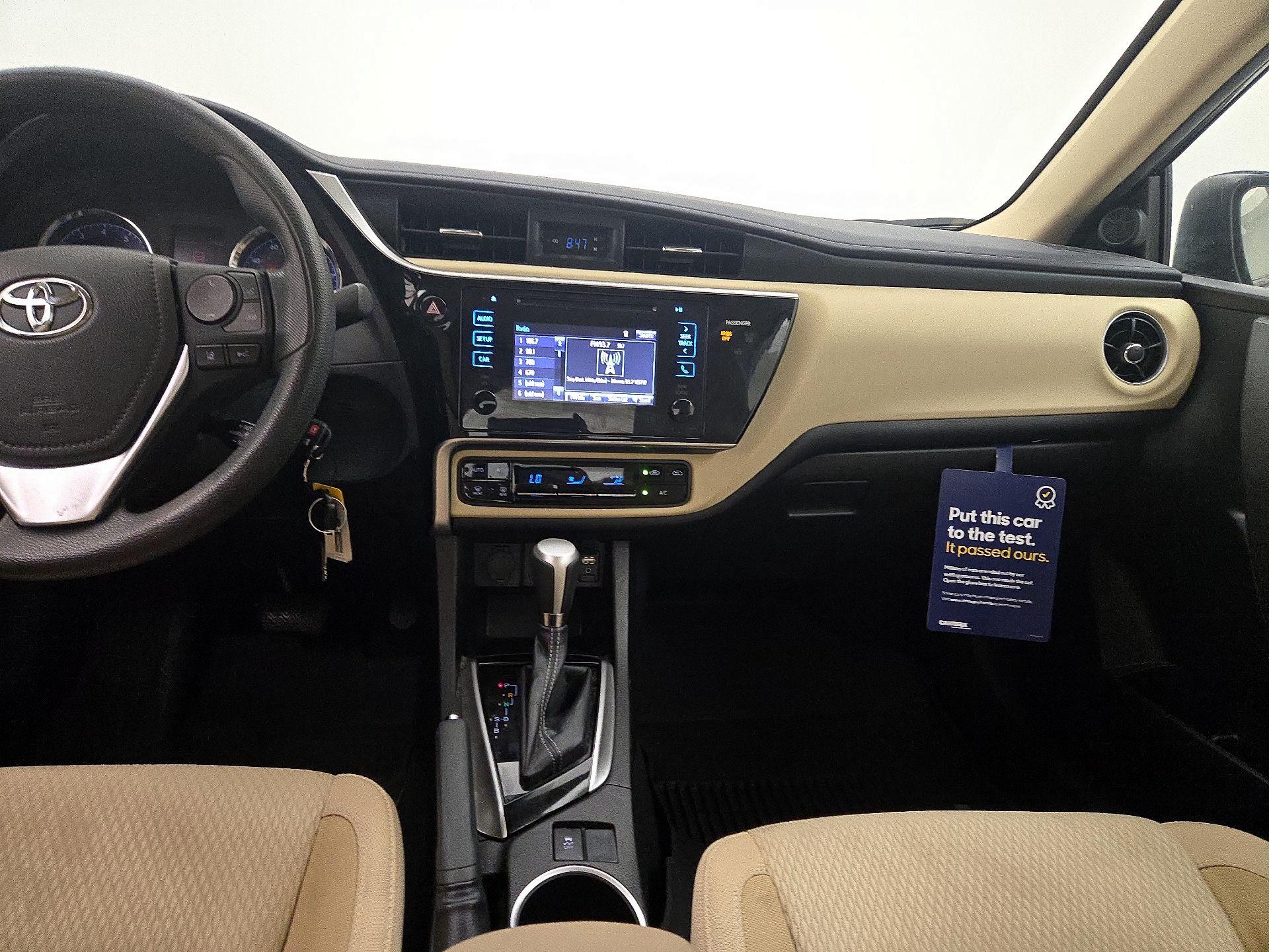 Thumbnail: 2017 Toyota Corolla - 9