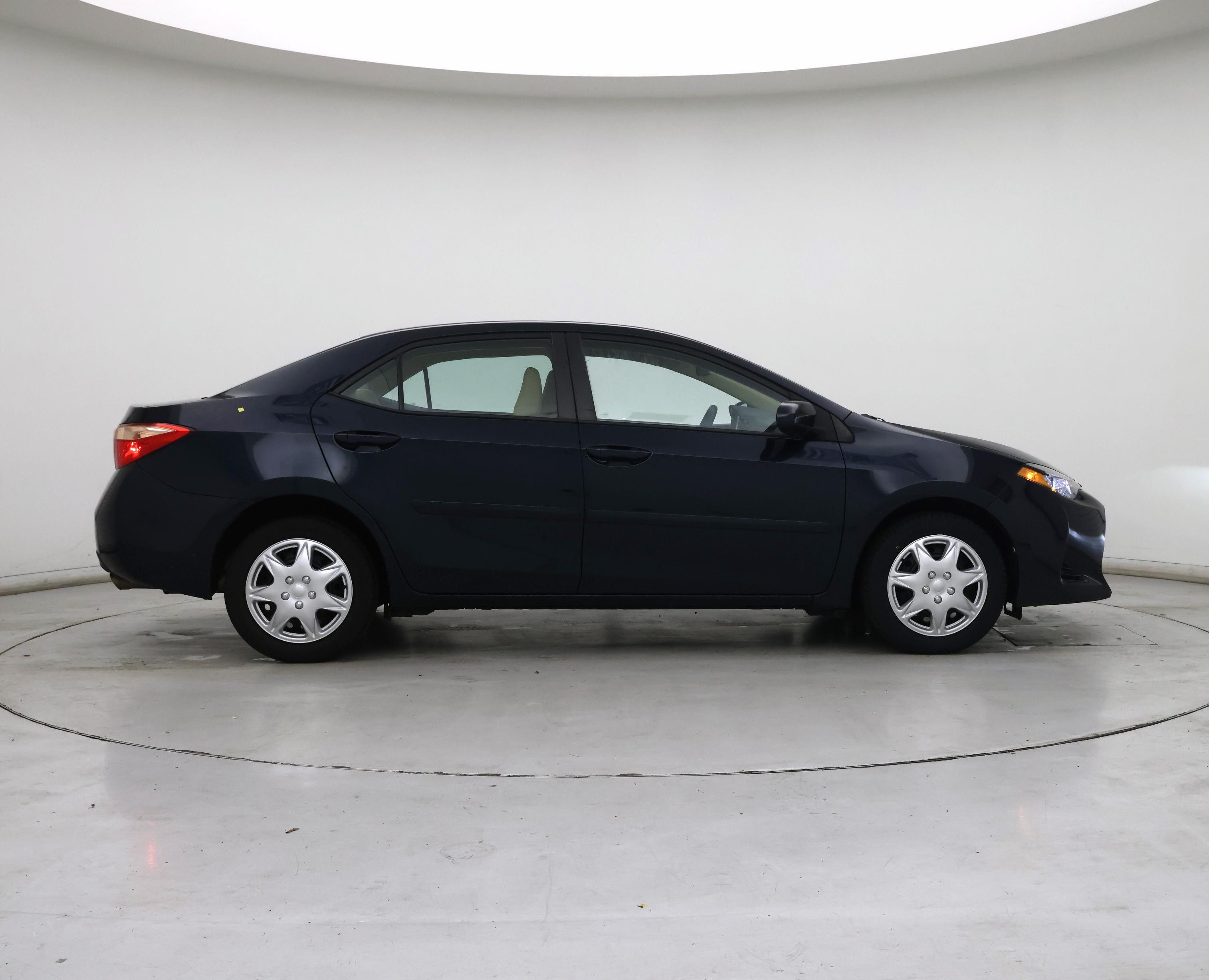 Thumbnail: 2017 Toyota Corolla - 7