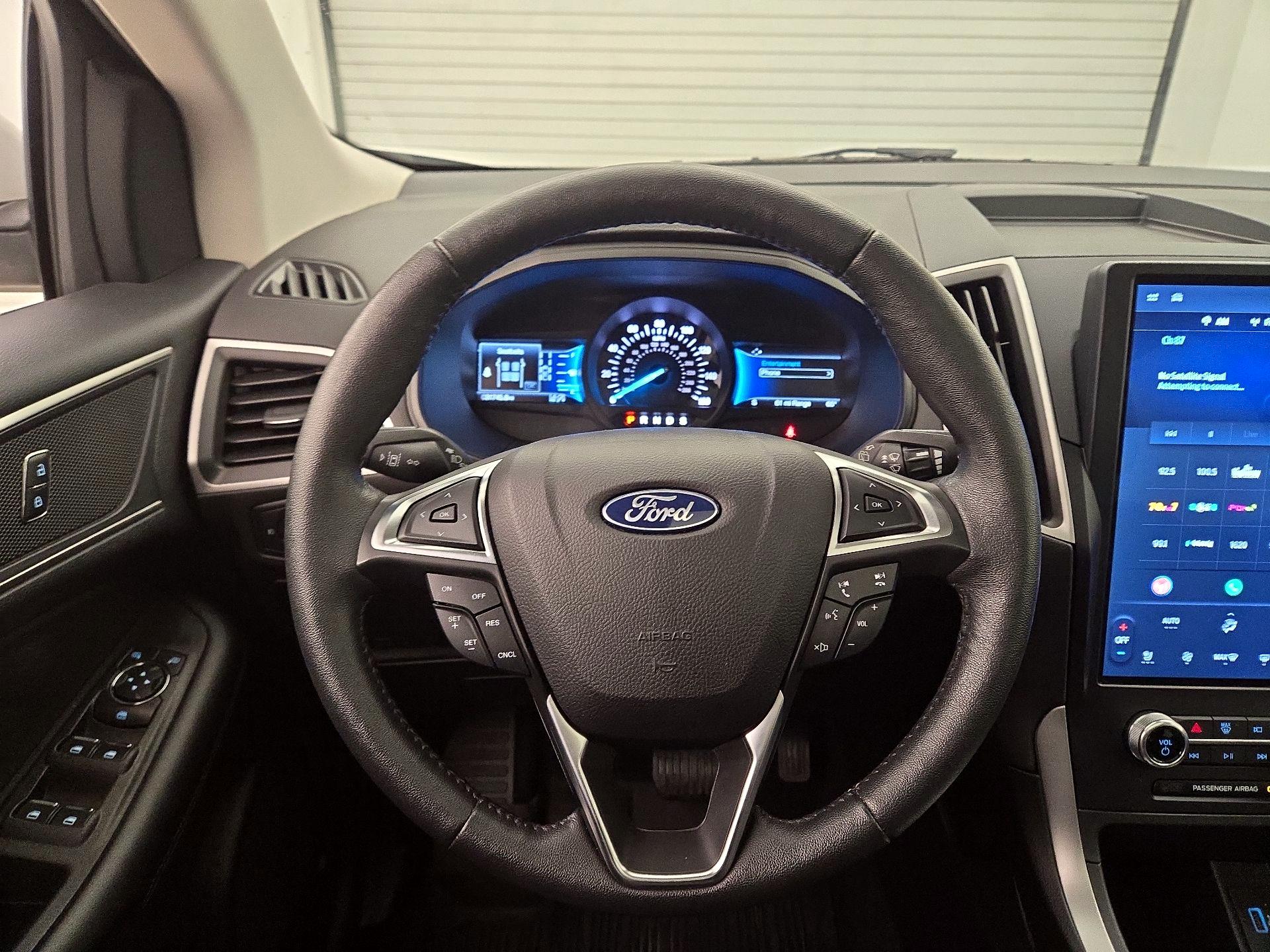 Thumbnail: 2022 Ford Edge - 10