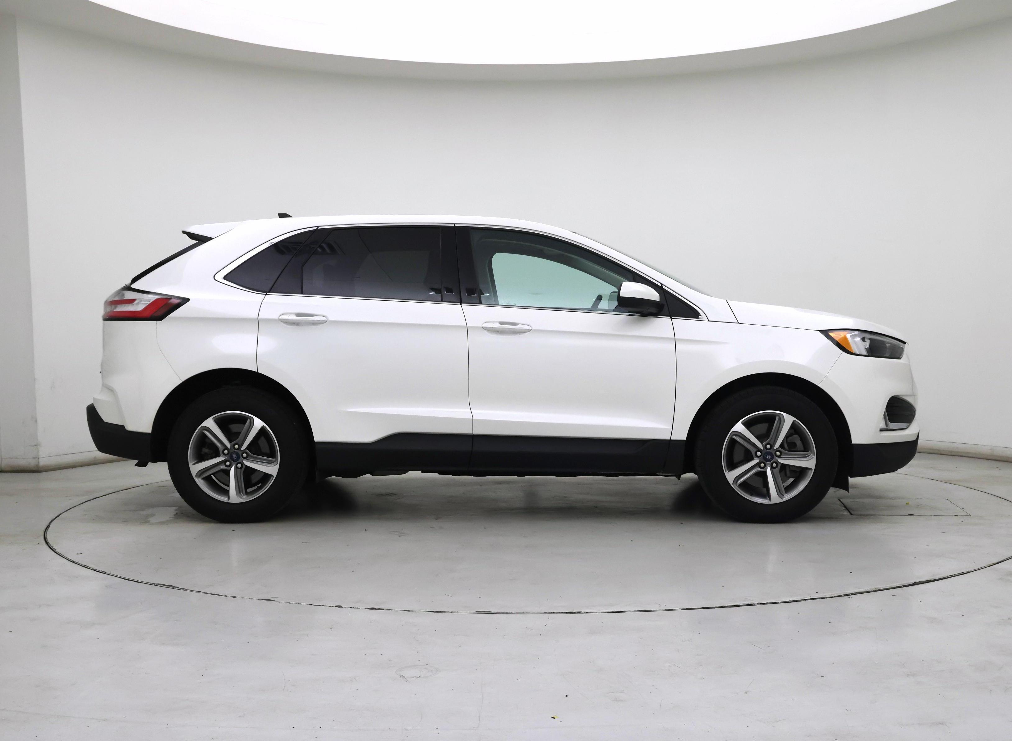 Thumbnail: 2022 Ford Edge - 7