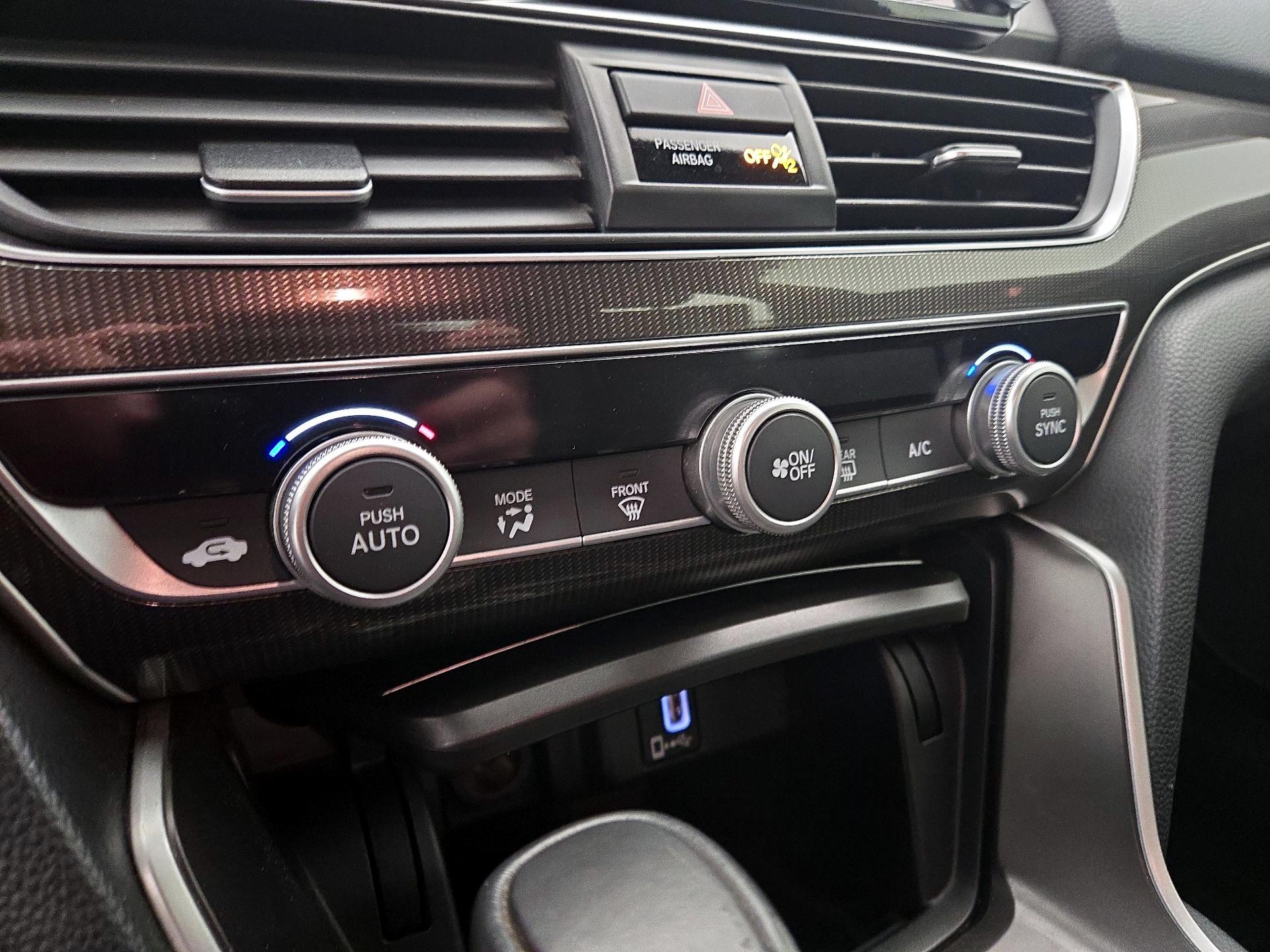 Thumbnail: 2018 Honda Accord - 16