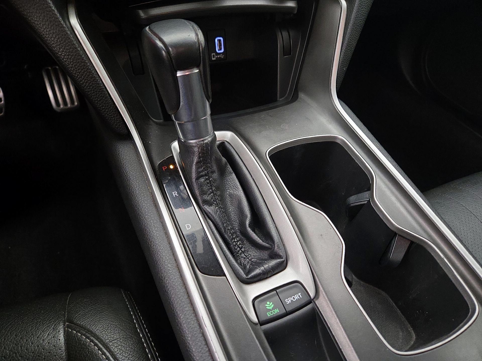 Thumbnail: 2018 Honda Accord - 17