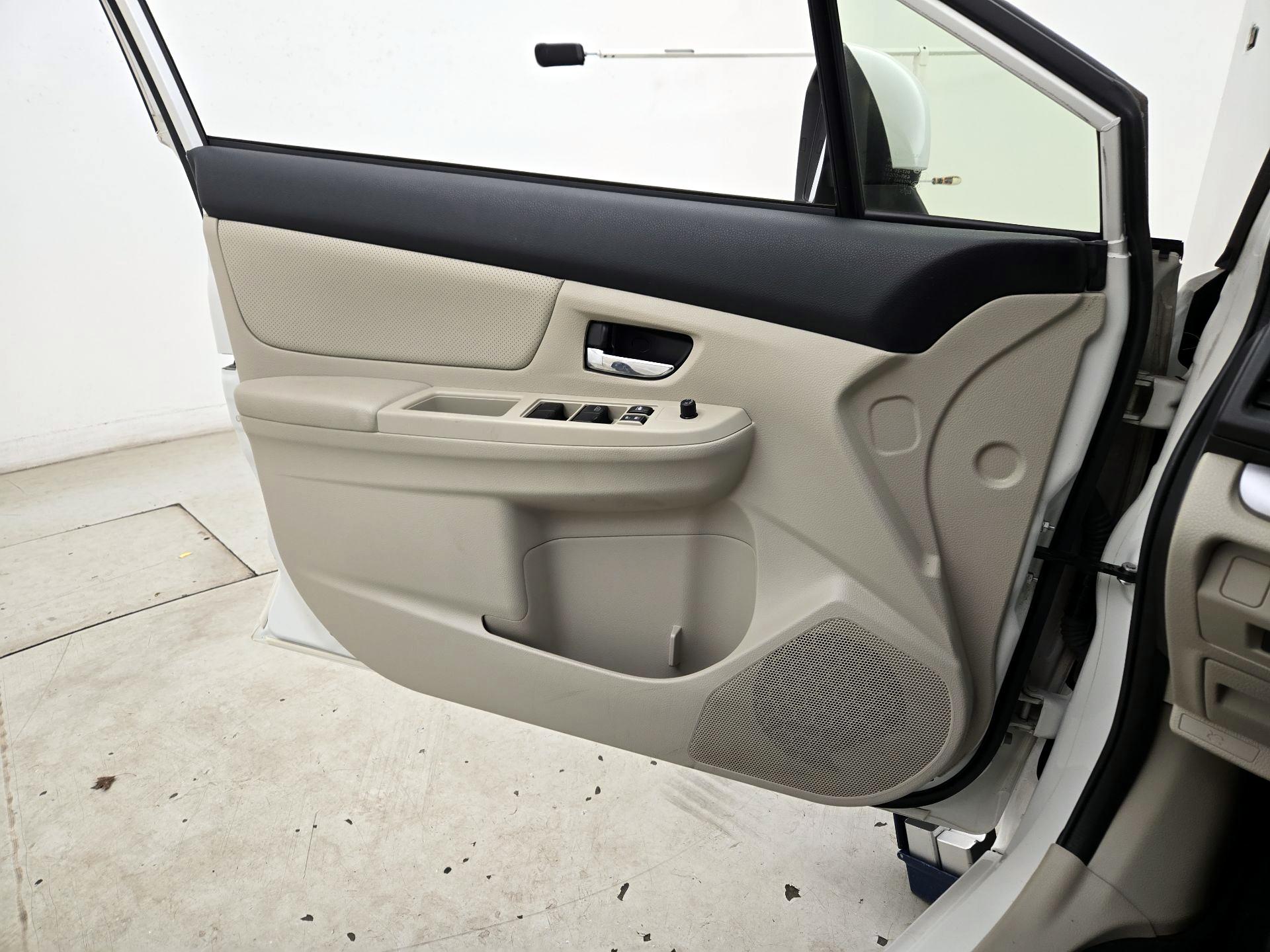 Thumbnail: 2014 Subaru XV Crosstrek - 12