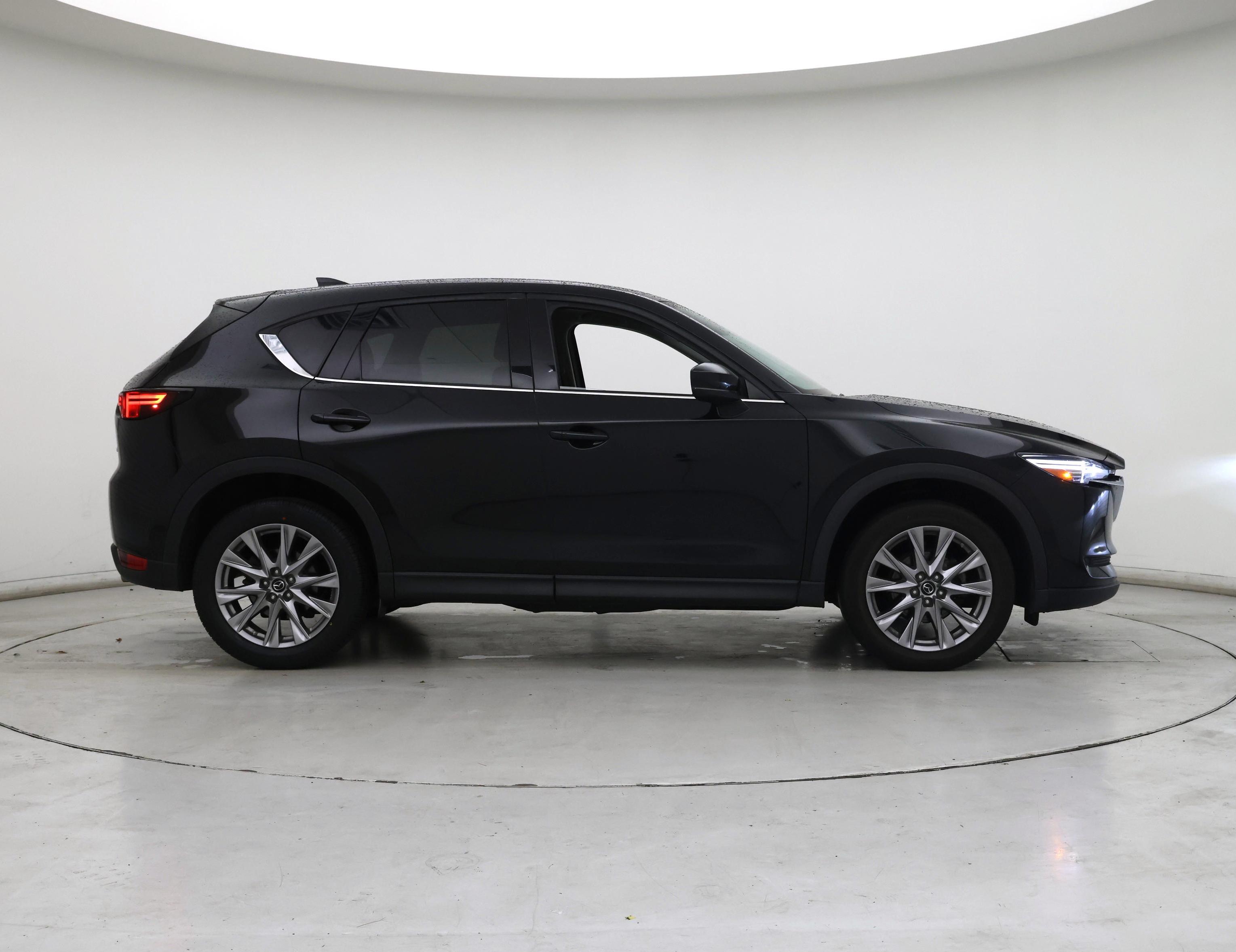 Thumbnail: 2020 Mazda CX-5 - 7