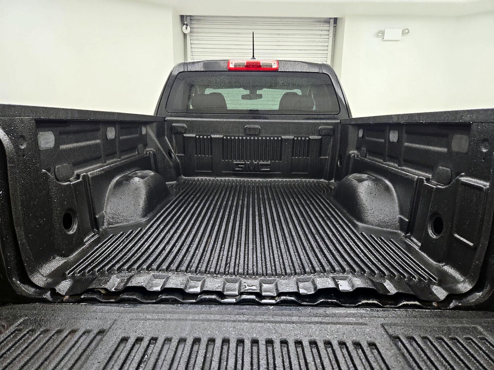 Thumbnail: 2017 GMC Canyon - 20