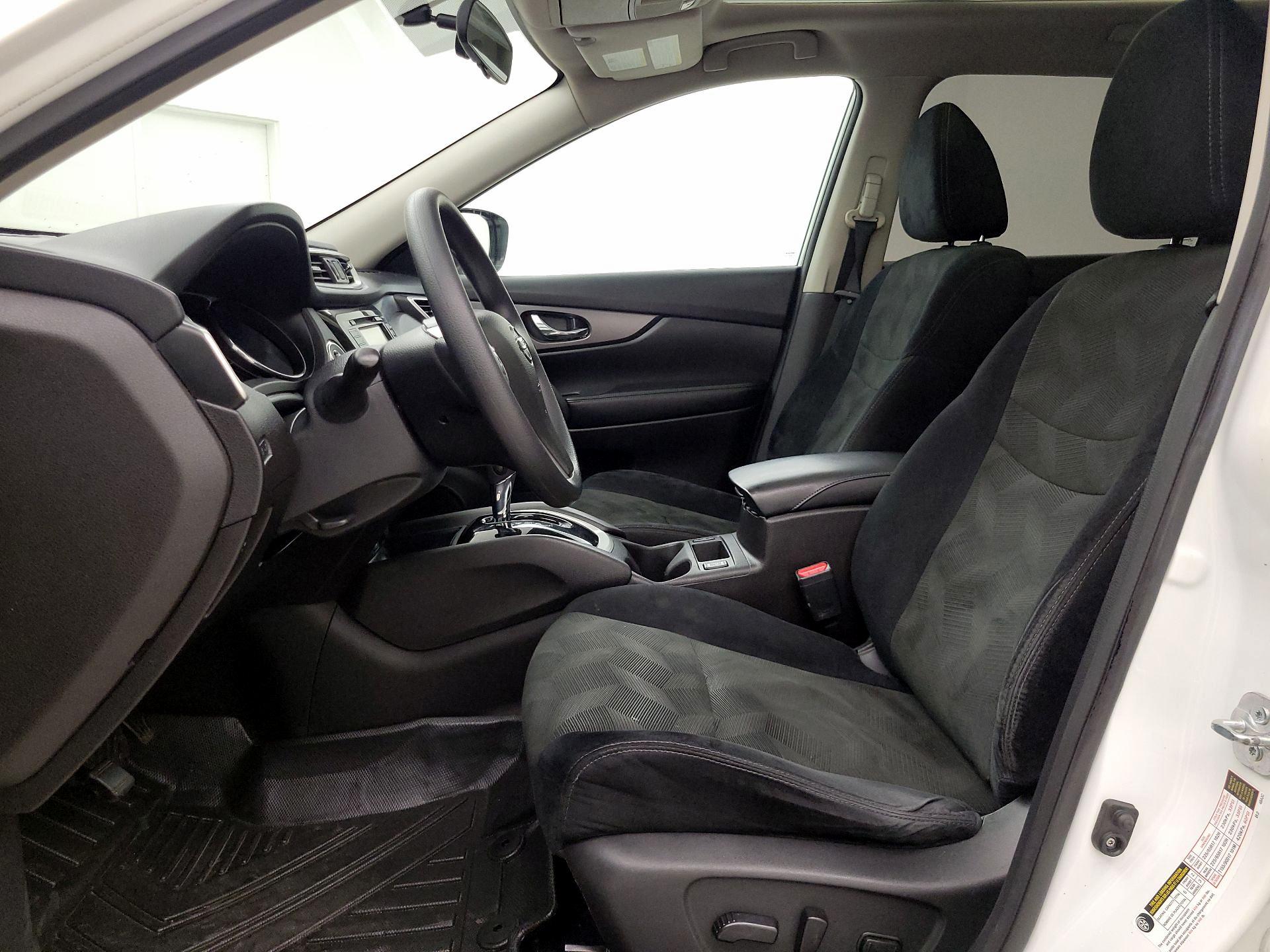 Thumbnail: 2015 Nissan Rogue - 11