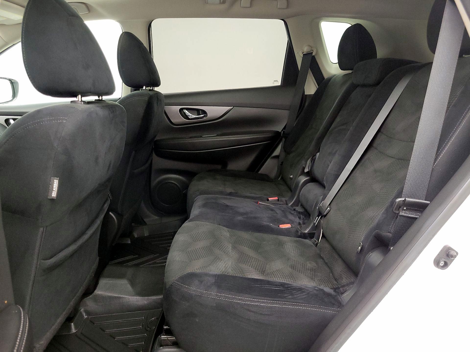 Thumbnail: 2015 Nissan Rogue - 20