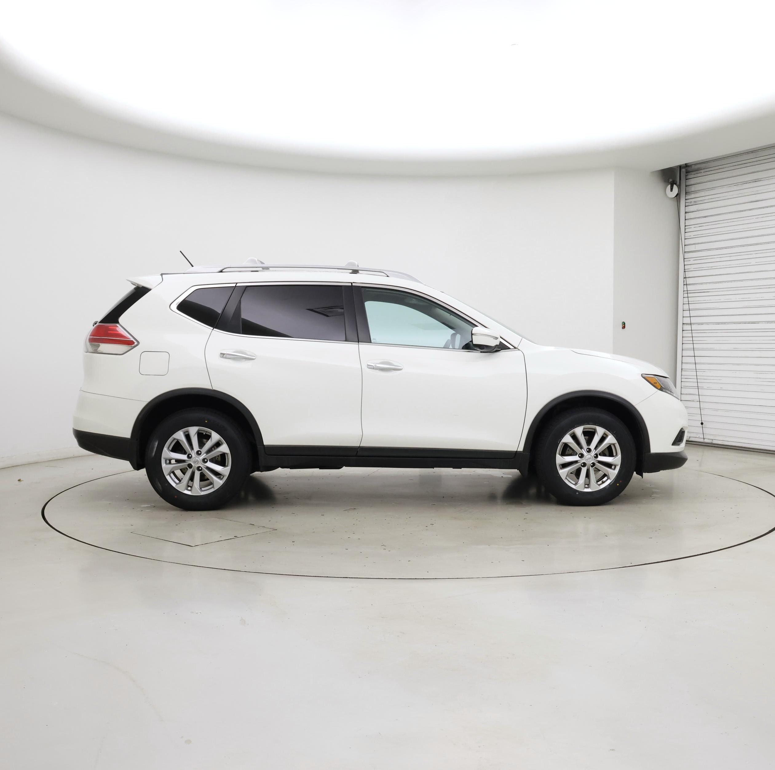 Thumbnail: 2015 Nissan Rogue - 7