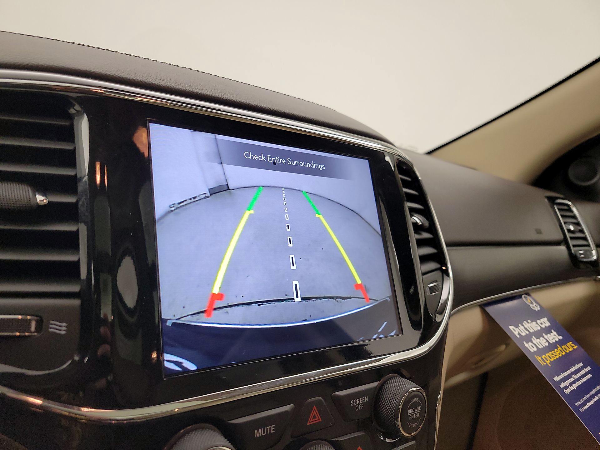 Thumbnail: 2021 Jeep Grand Cherokee - 15