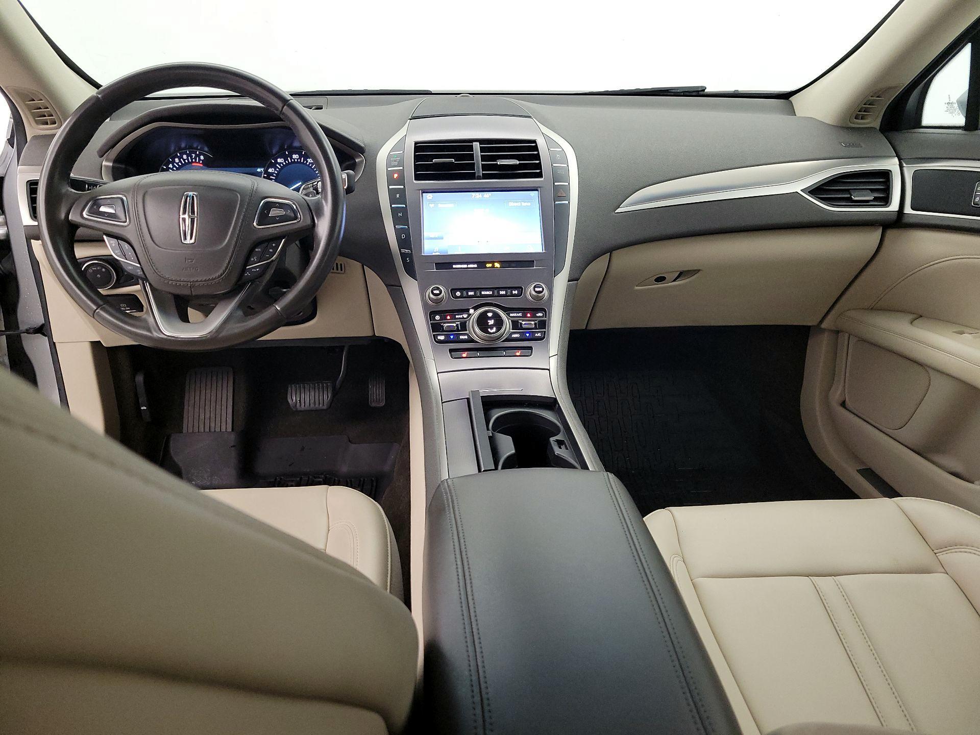 Thumbnail: 2020 Lincoln MKZ - 9