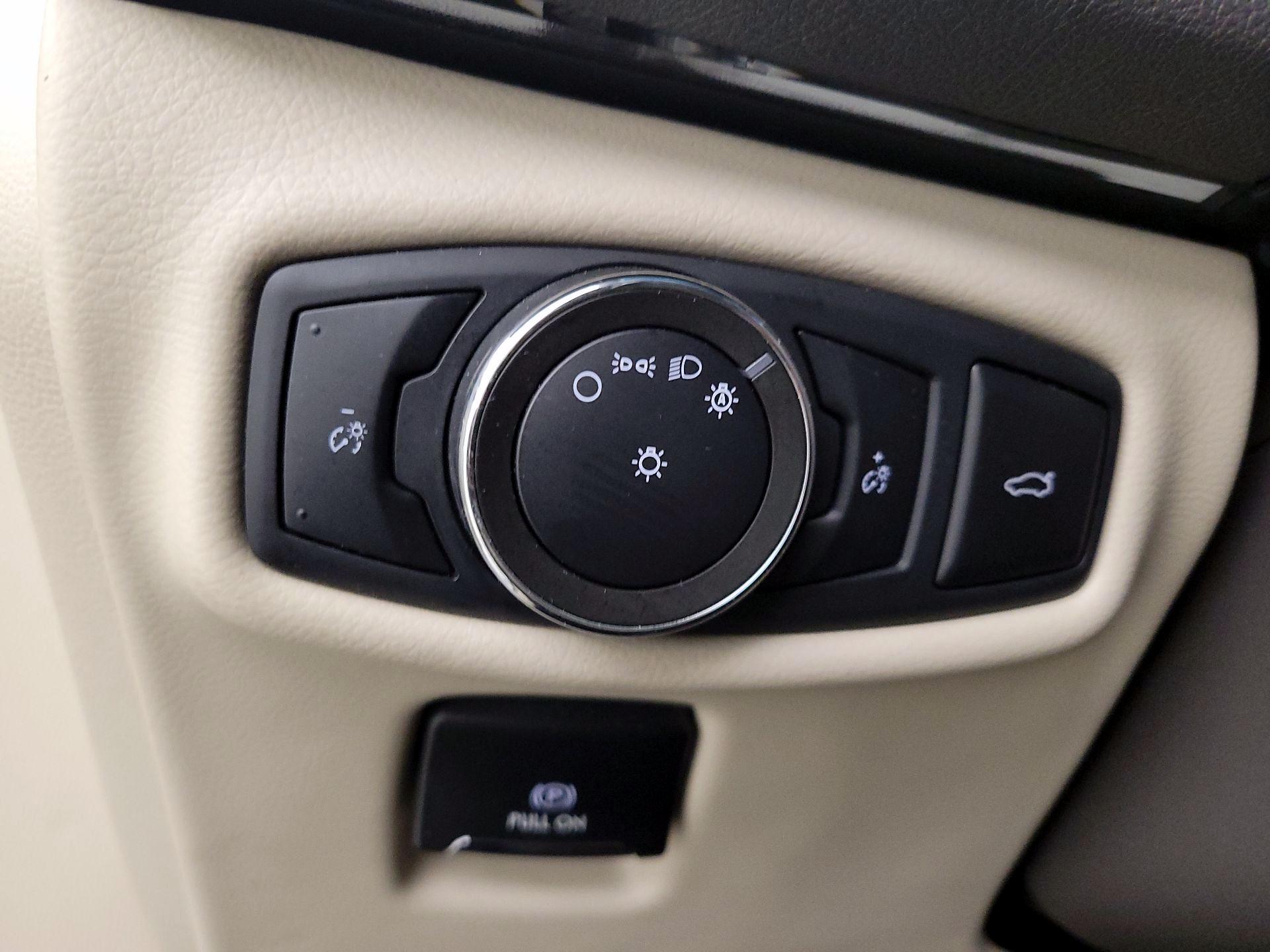 Thumbnail: 2020 Lincoln MKZ - 13