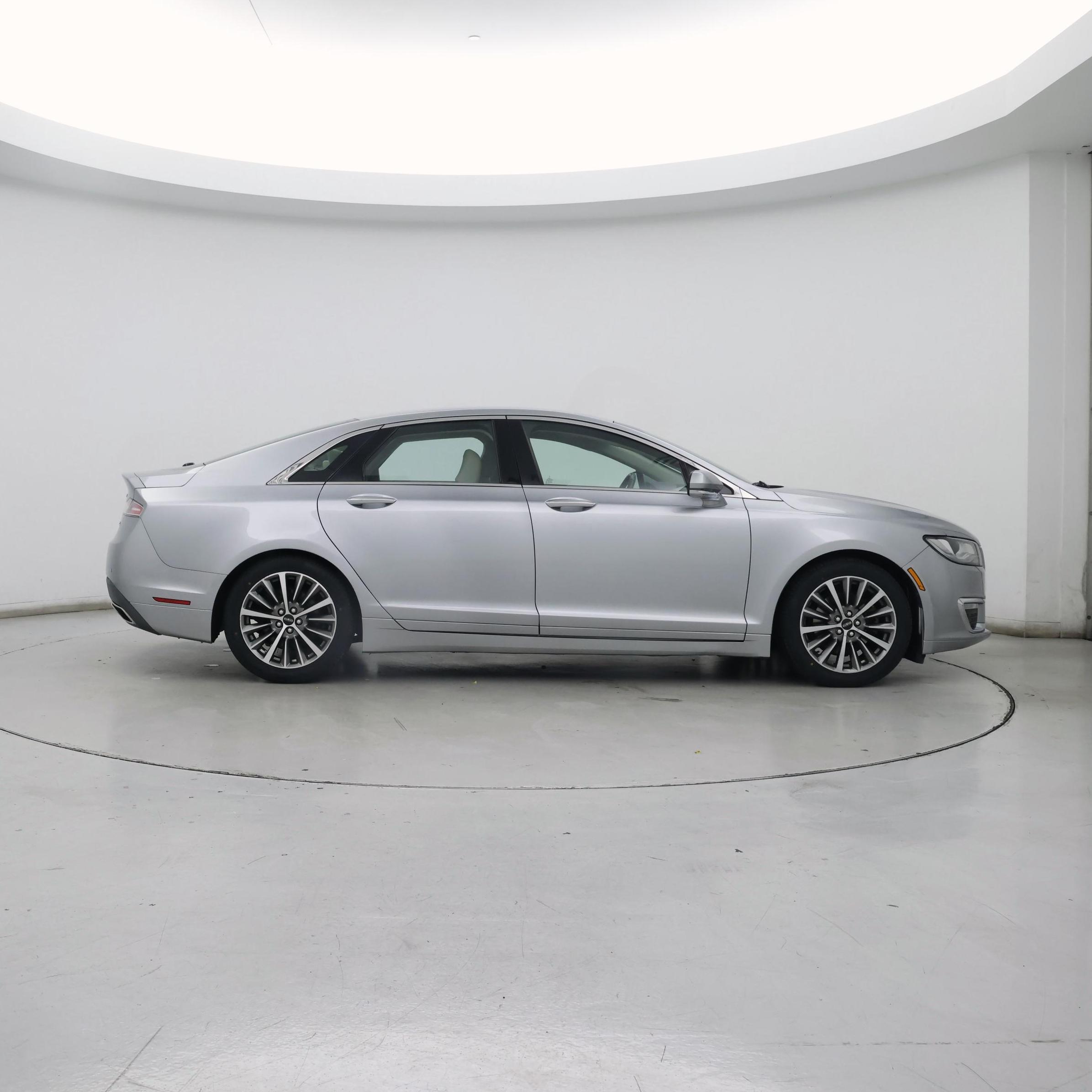 Thumbnail: 2020 Lincoln MKZ - 7
