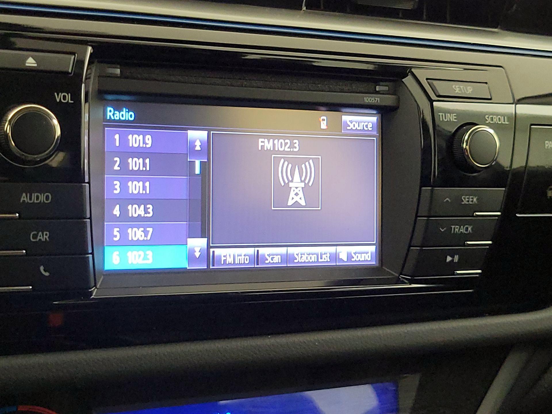 Thumbnail: 2016 Toyota Corolla - 15