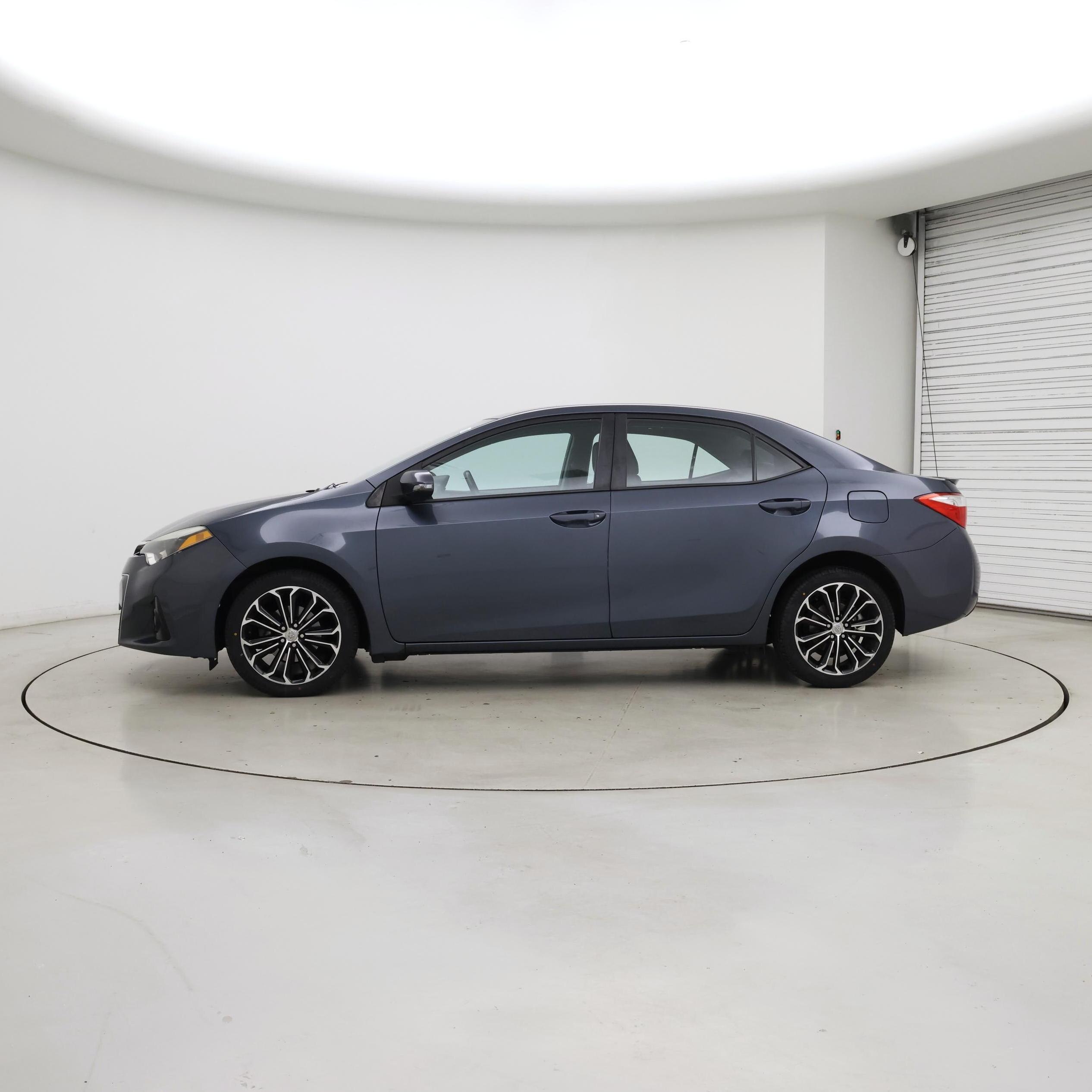 Thumbnail: 2016 Toyota Corolla - 3