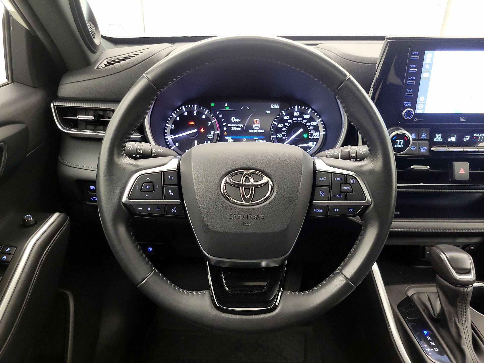 Thumbnail: 2021 Toyota Highlander - 10