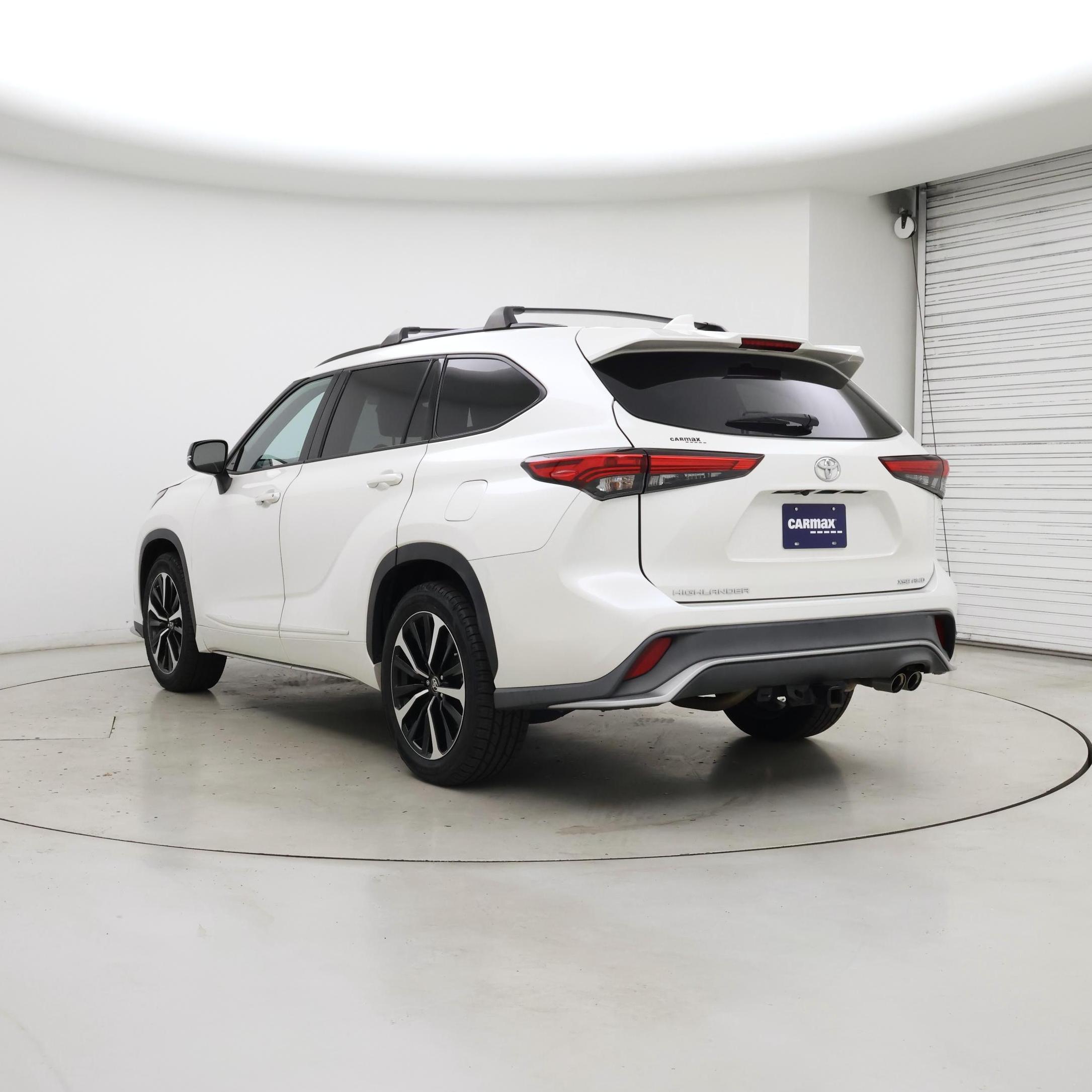 Thumbnail: 2021 Toyota Highlander - 2