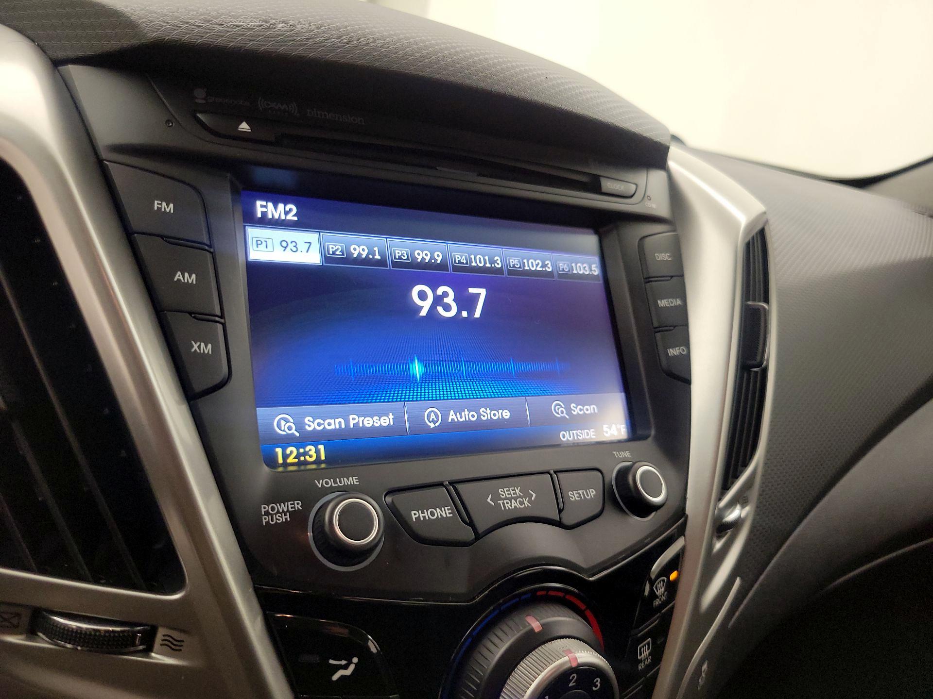 Thumbnail: 2015 Hyundai Veloster - 15