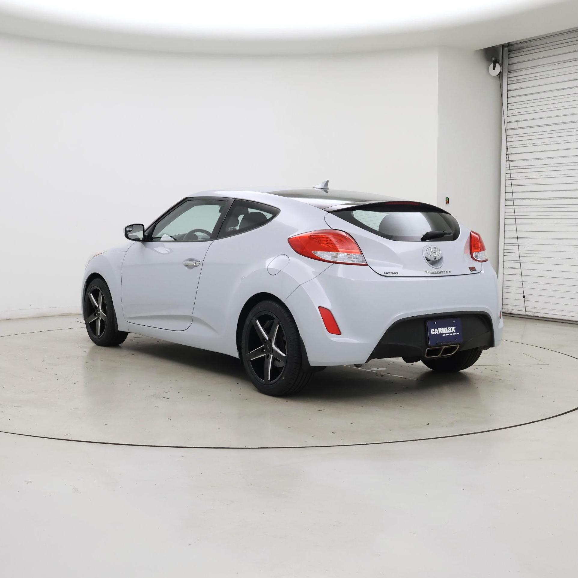 Thumbnail: 2015 Hyundai Veloster - 2