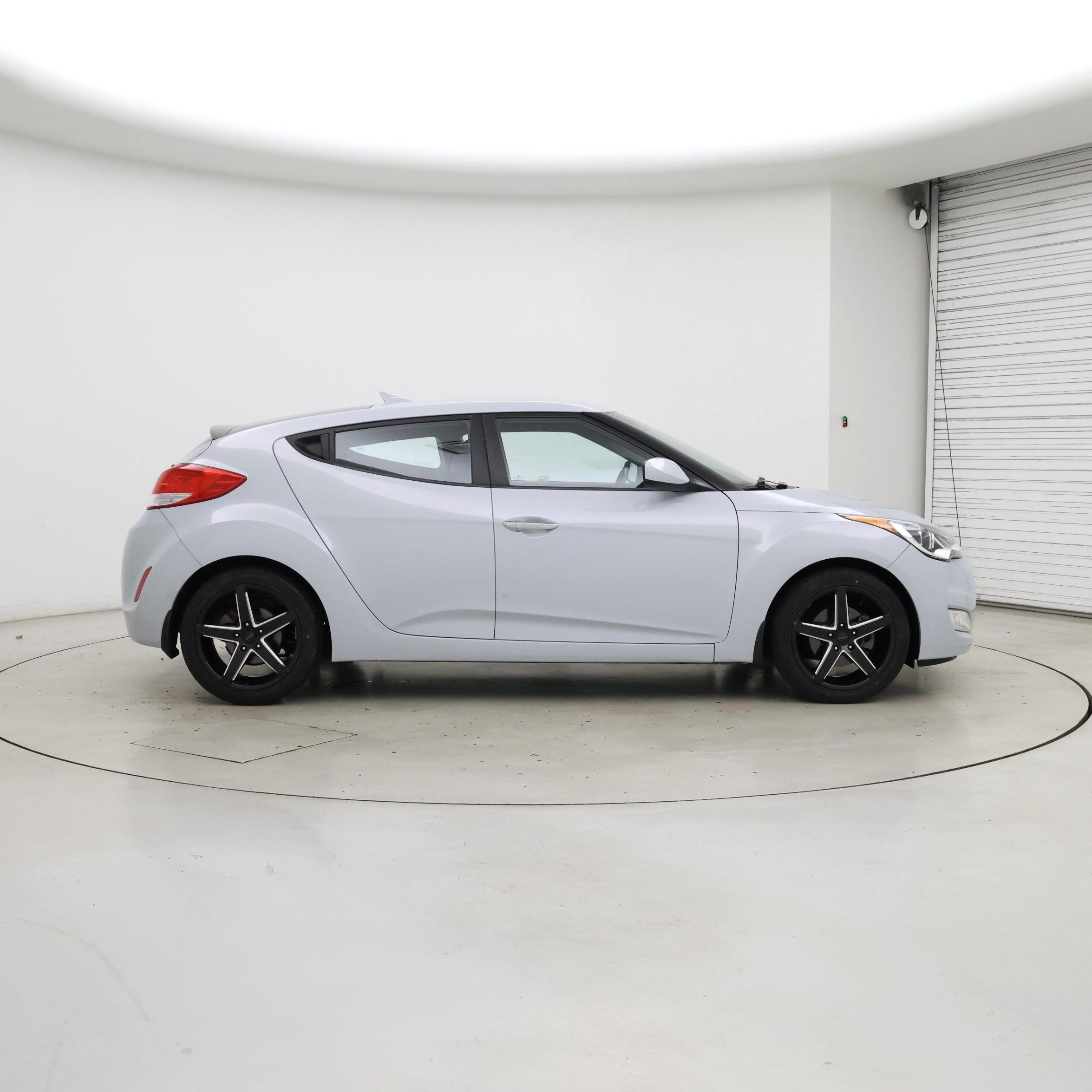 Thumbnail: 2015 Hyundai Veloster - 7
