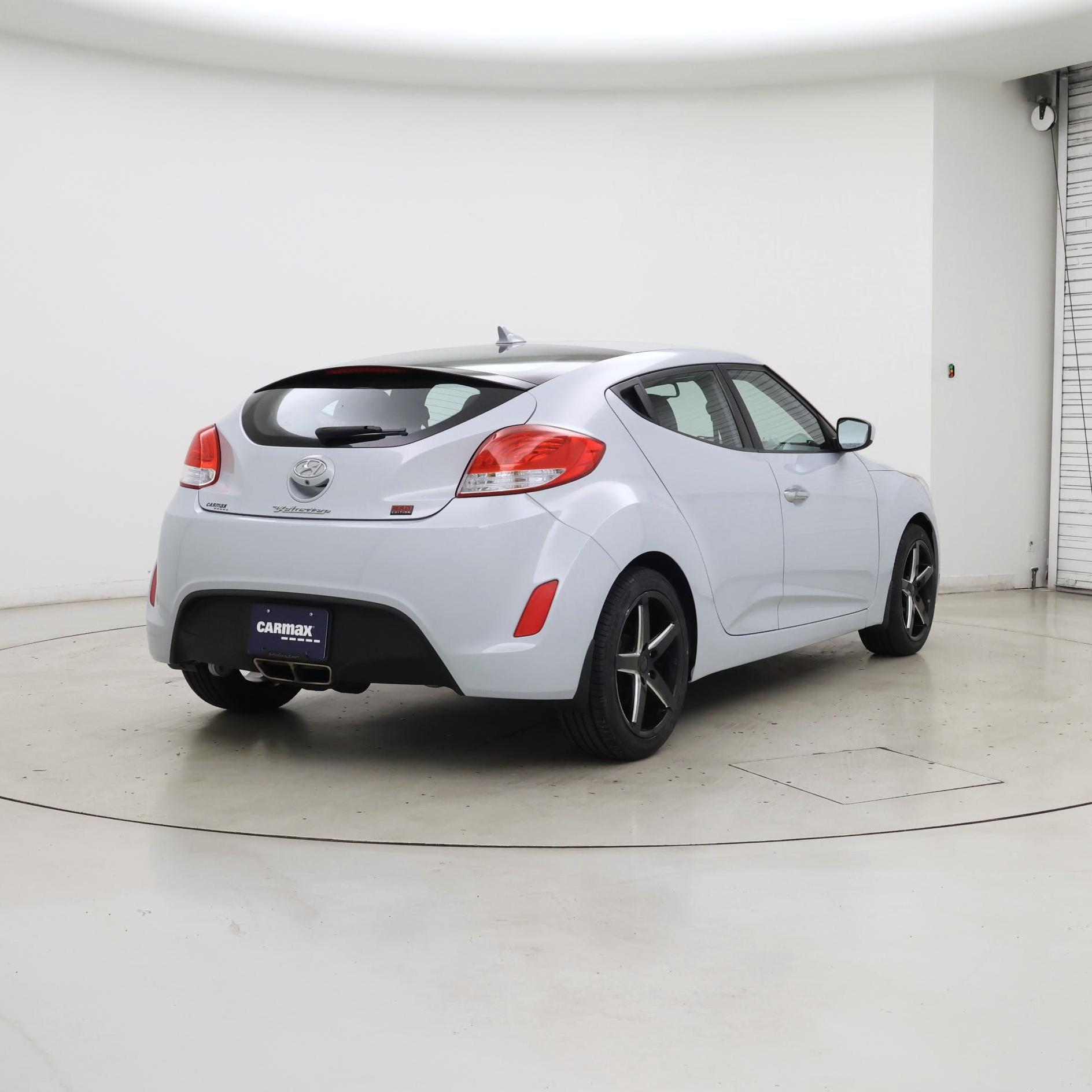 Thumbnail: 2015 Hyundai Veloster - 8