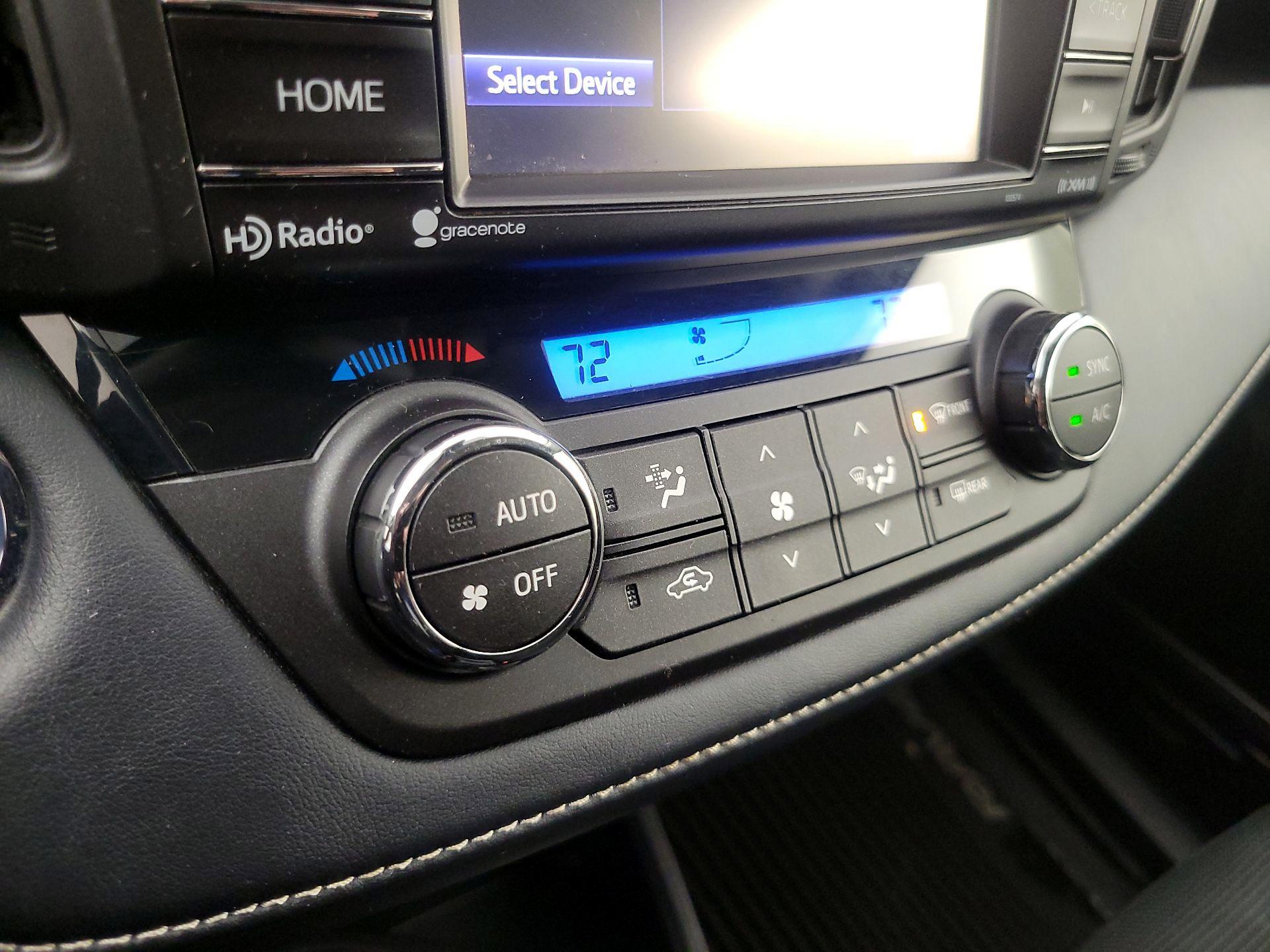 Thumbnail: 2018 Toyota RAV4 - 16