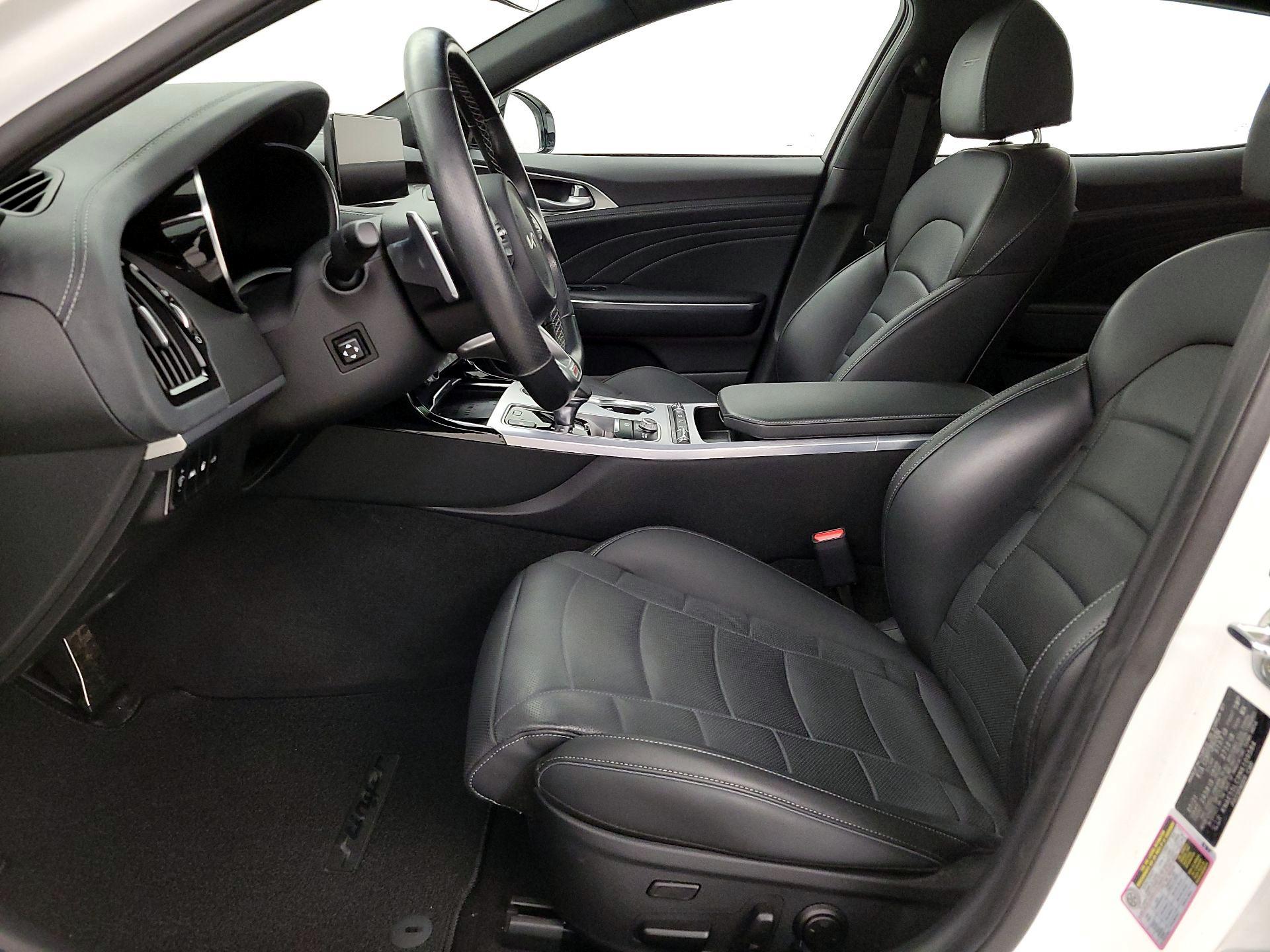 Thumbnail: 2022 Kia Stinger - 11