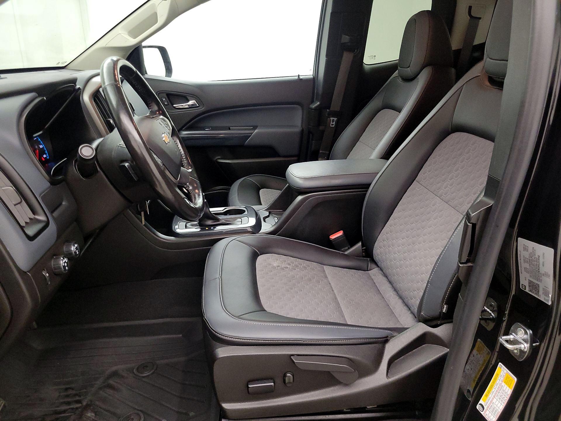 Thumbnail: 2022 Chevrolet Colorado - 11