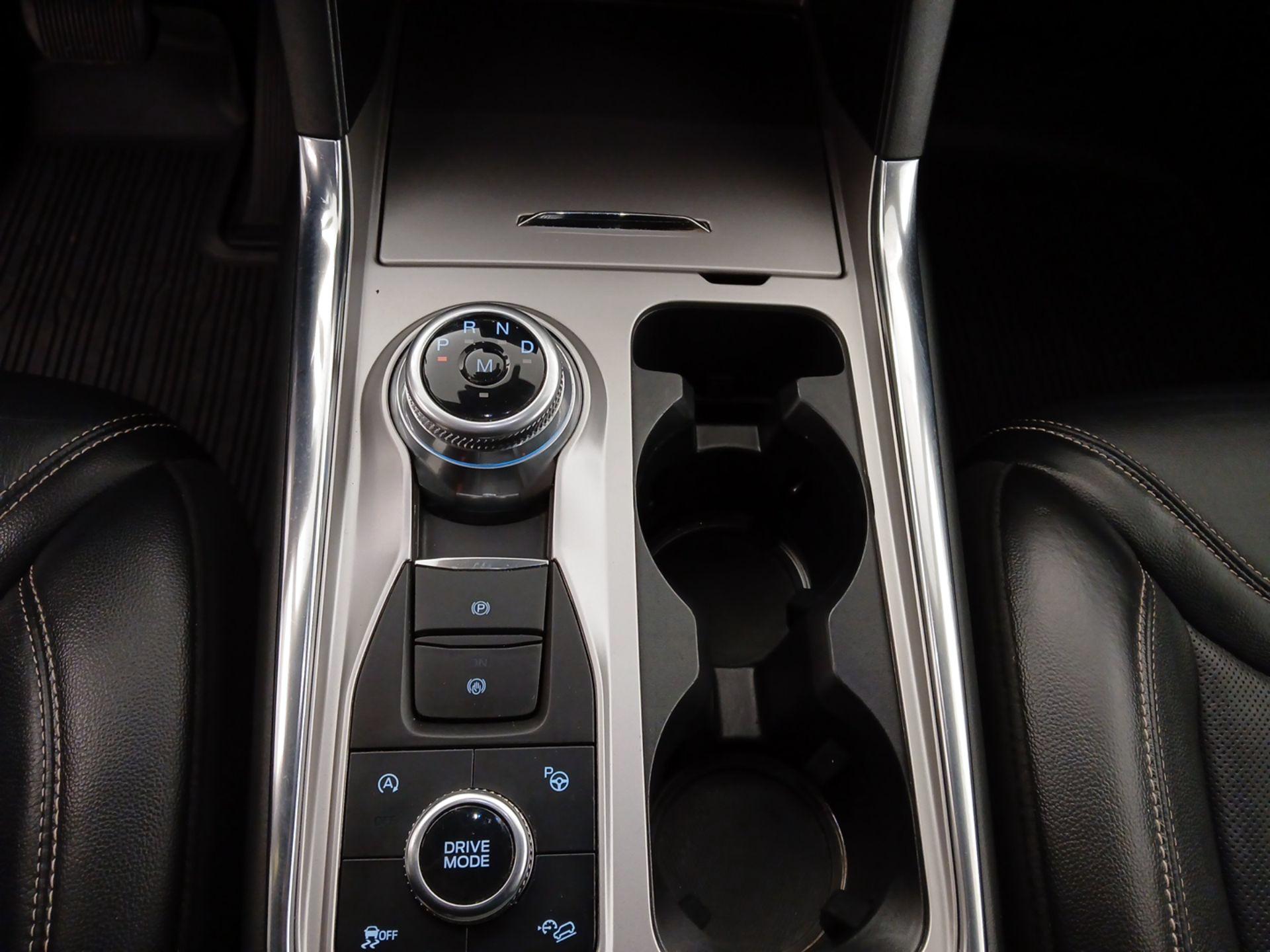 Thumbnail: 2020 Ford Explorer - 18