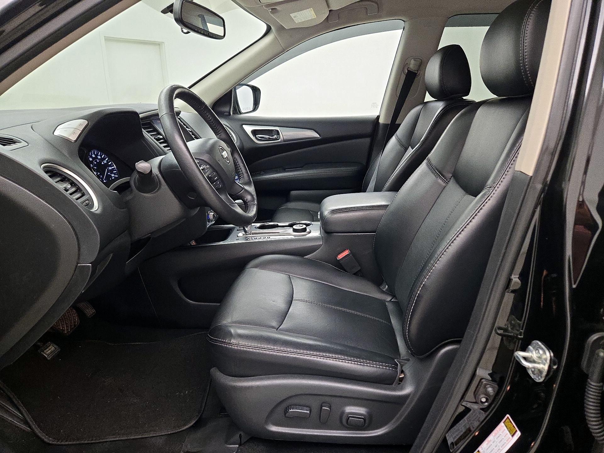 Thumbnail: 2020 Nissan Pathfinder - 11