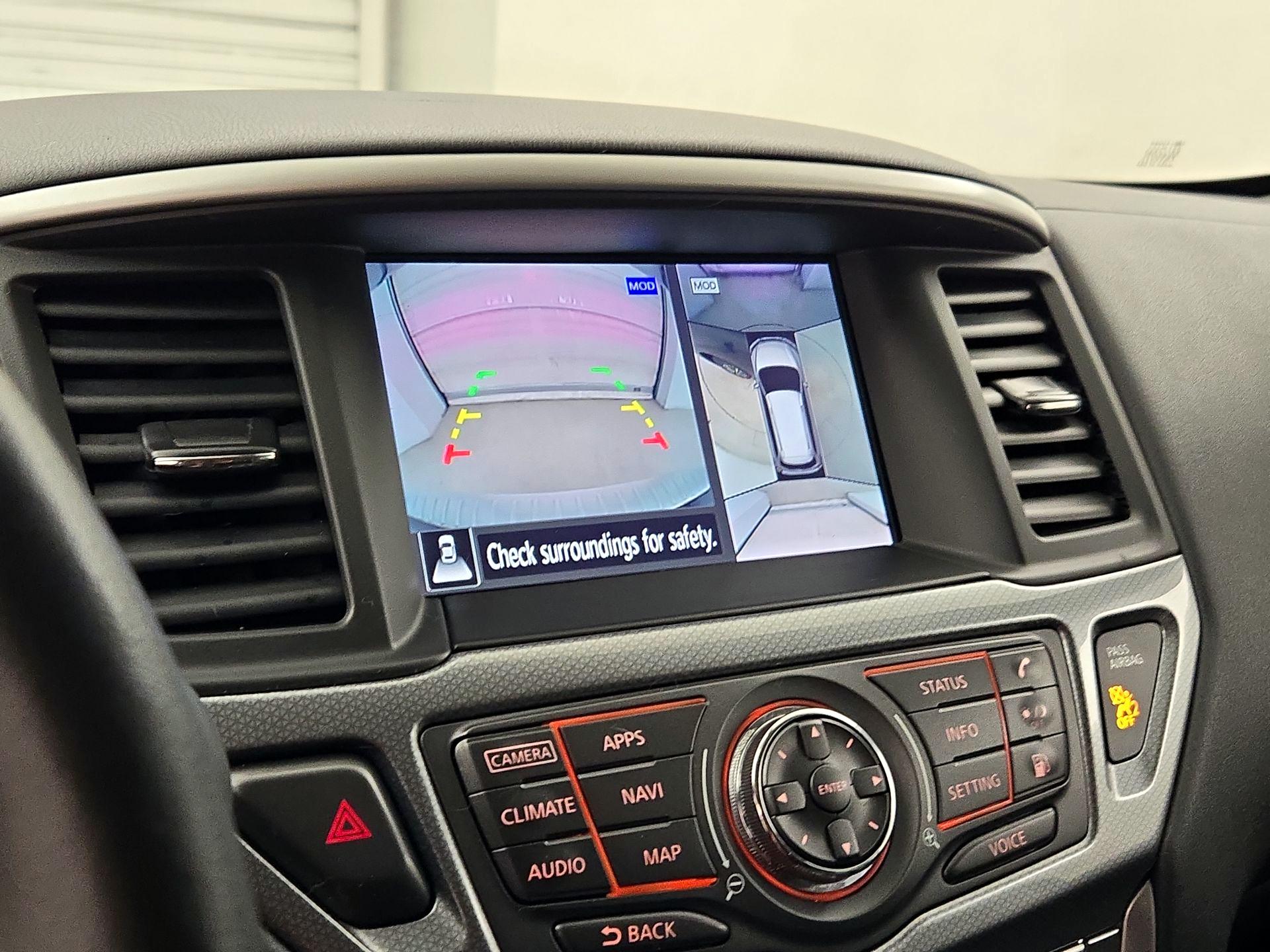 Thumbnail: 2020 Nissan Pathfinder - 14