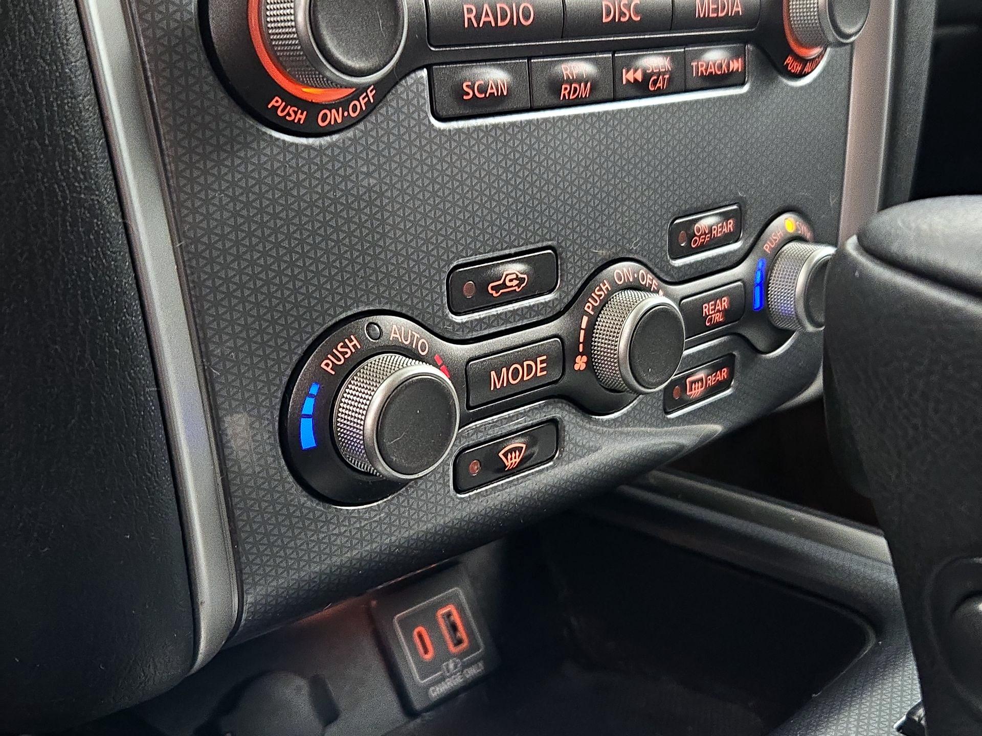 Thumbnail: 2020 Nissan Pathfinder - 16