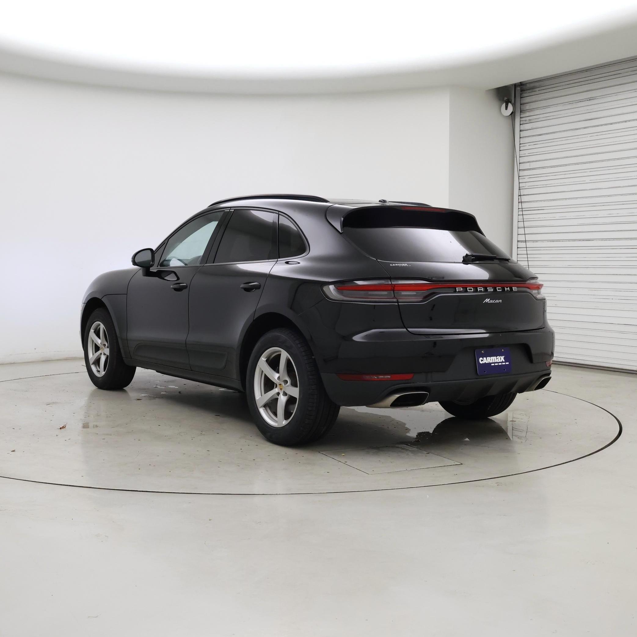 Thumbnail: 2021 Porsche Macan - 2