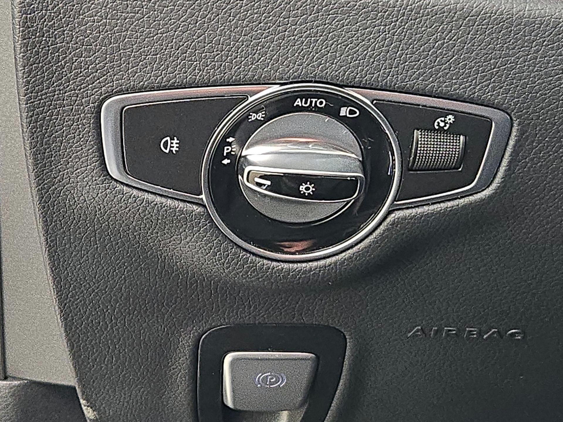 Thumbnail: 2021 Mercedes-Benz E-Class - 13