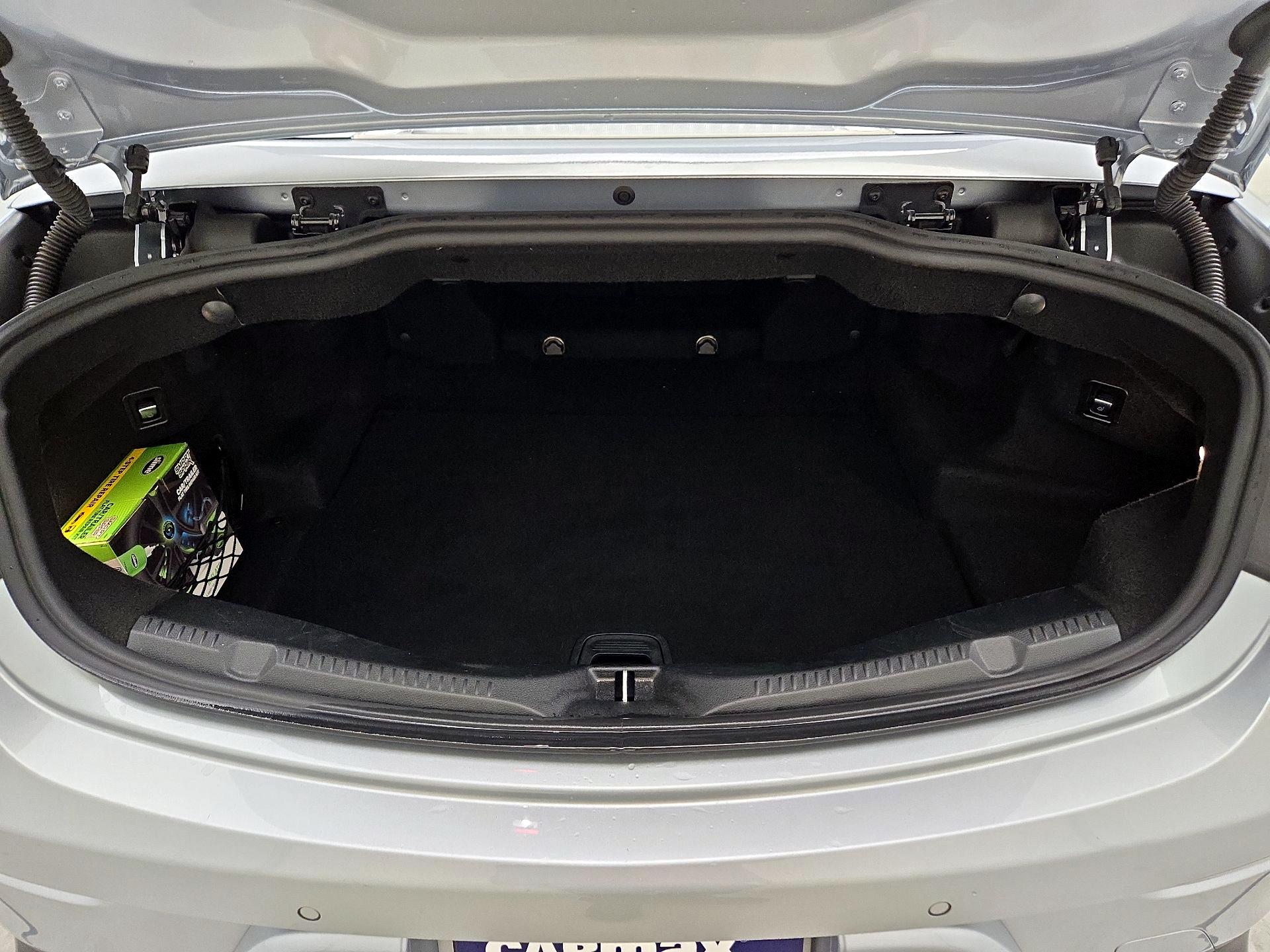 Thumbnail: 2021 Mercedes-Benz E-Class - 20