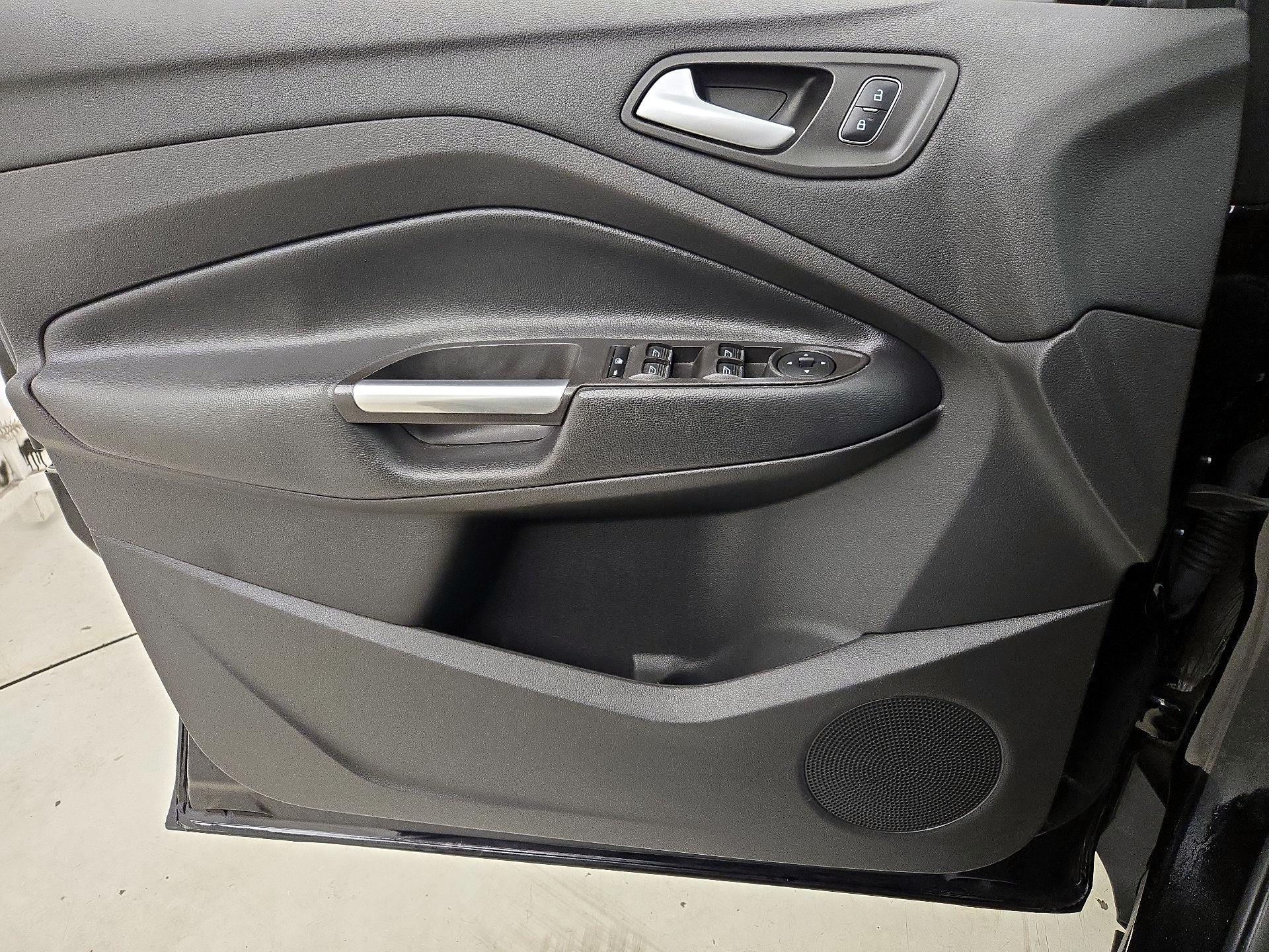 Thumbnail: 2019 Ford Escape - 12