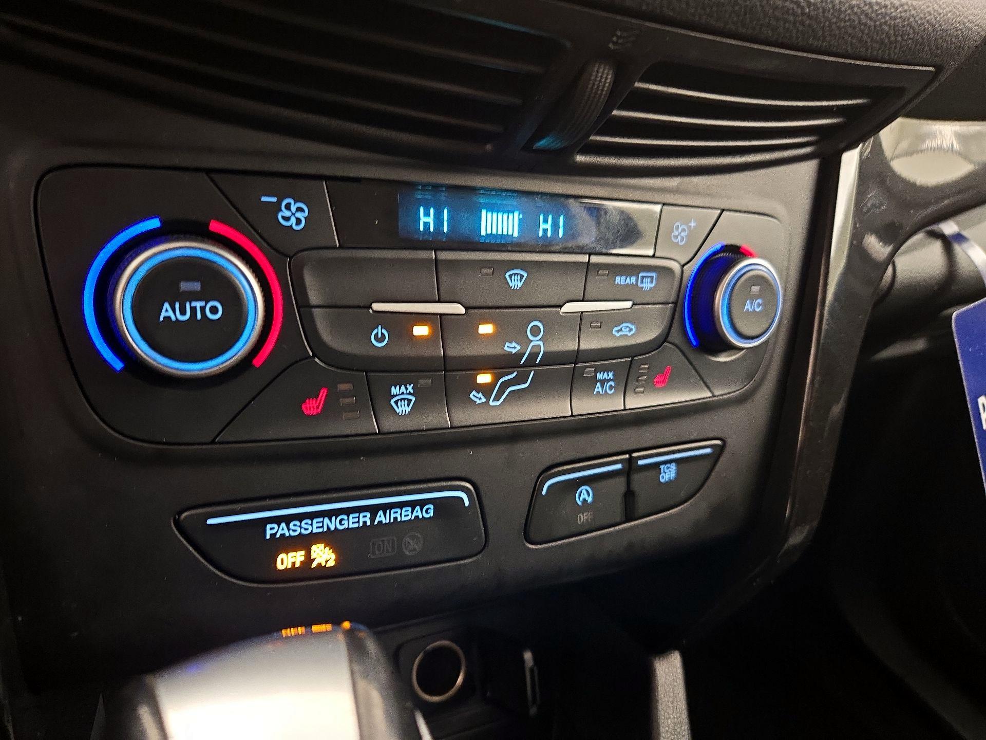 Thumbnail: 2019 Ford Escape - 16