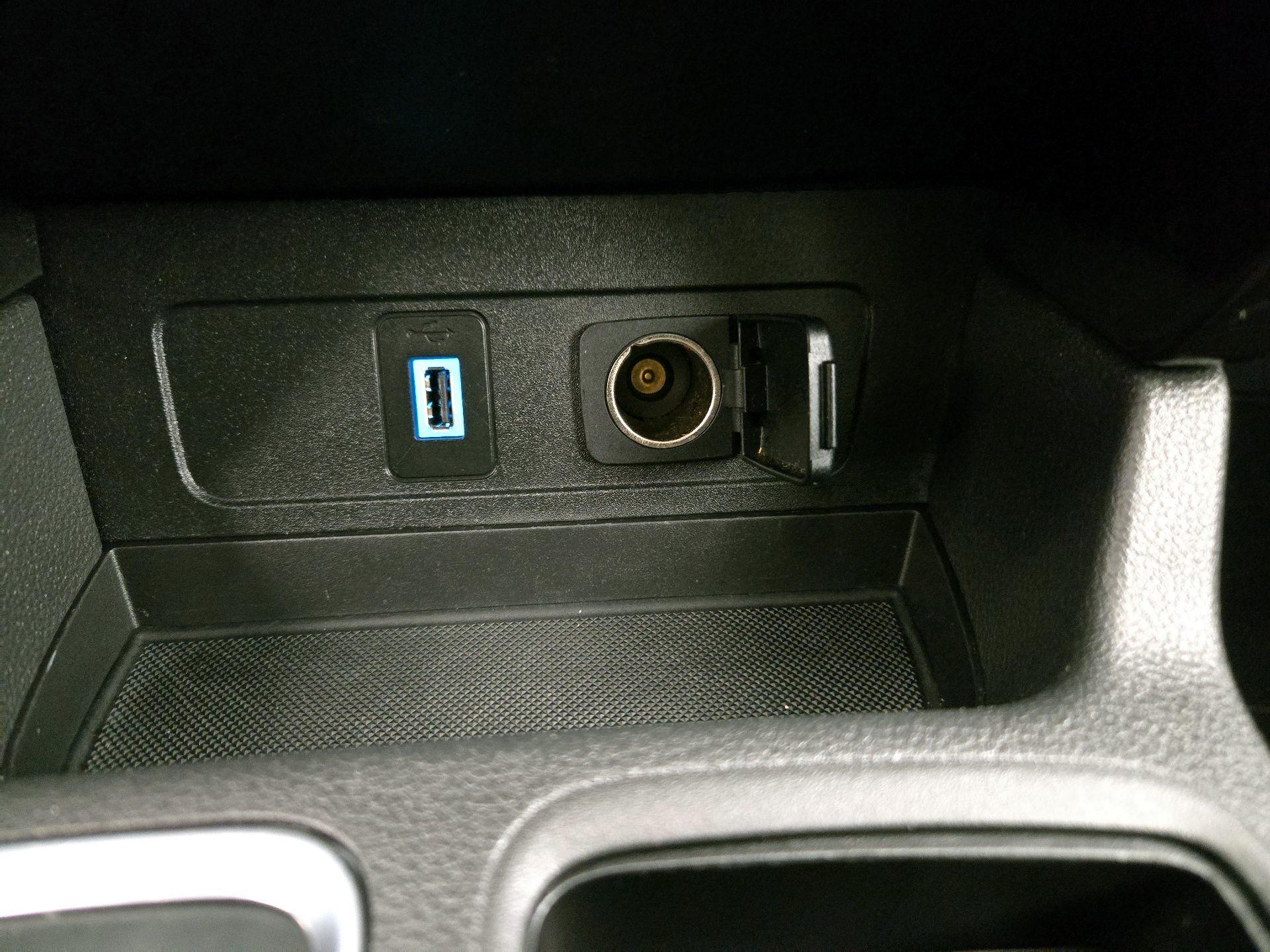 Thumbnail: 2019 Ford Escape - 18