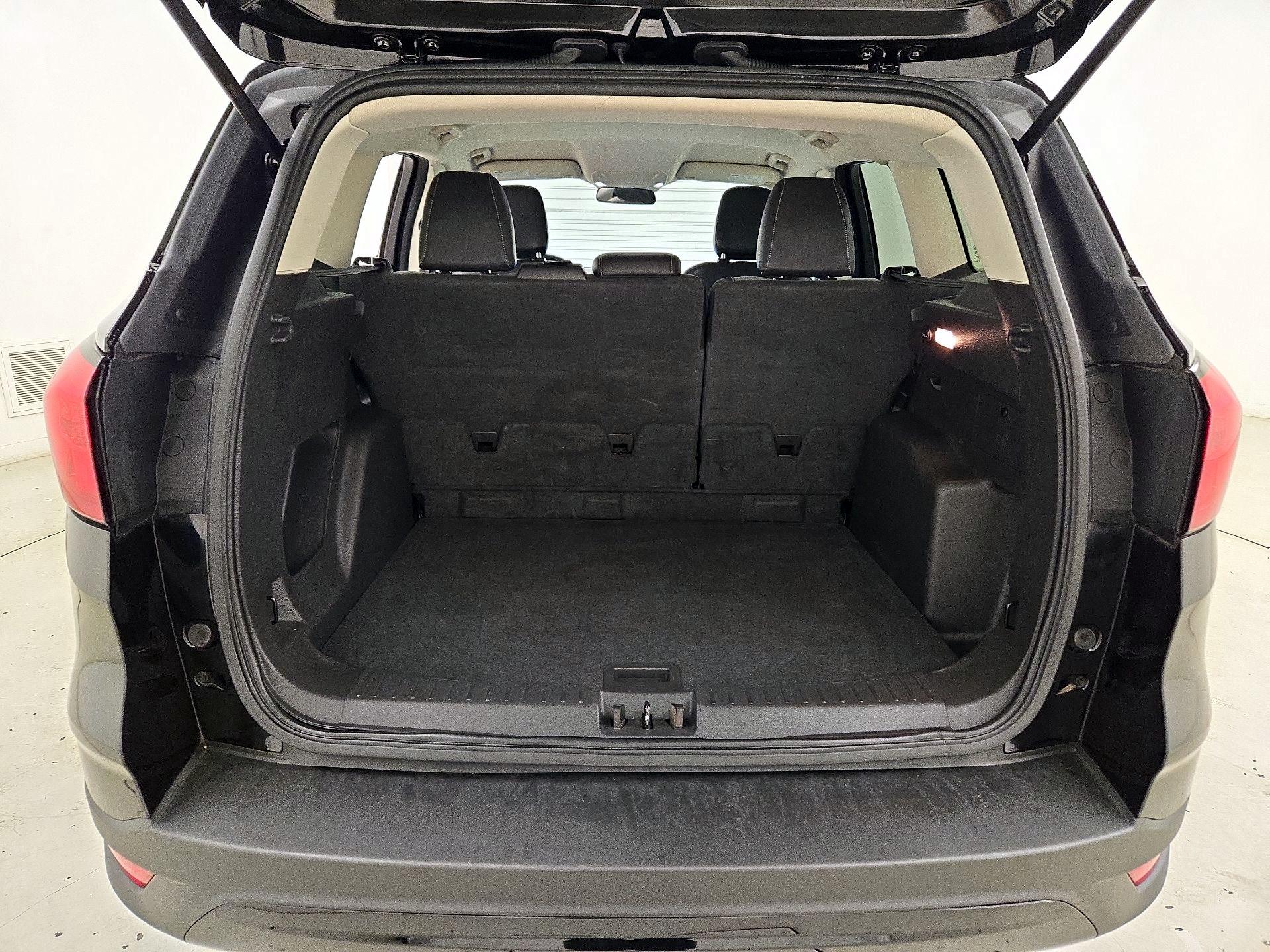 Thumbnail: 2019 Ford Escape - 20